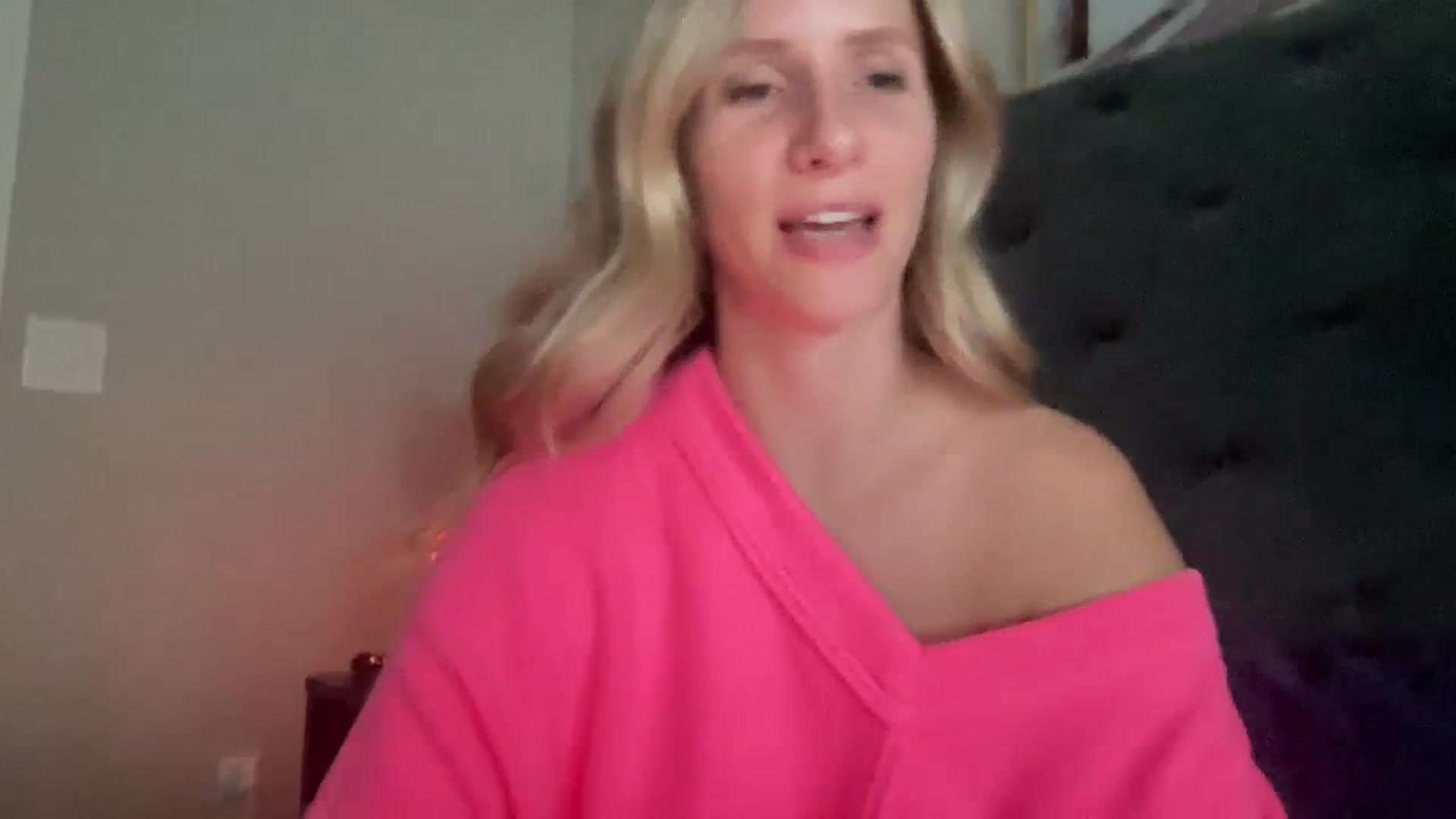 Gallery image thumbnail from Lucylux1's myfreecams stream on, 08/22/2023, 01:57 image 4 of 20