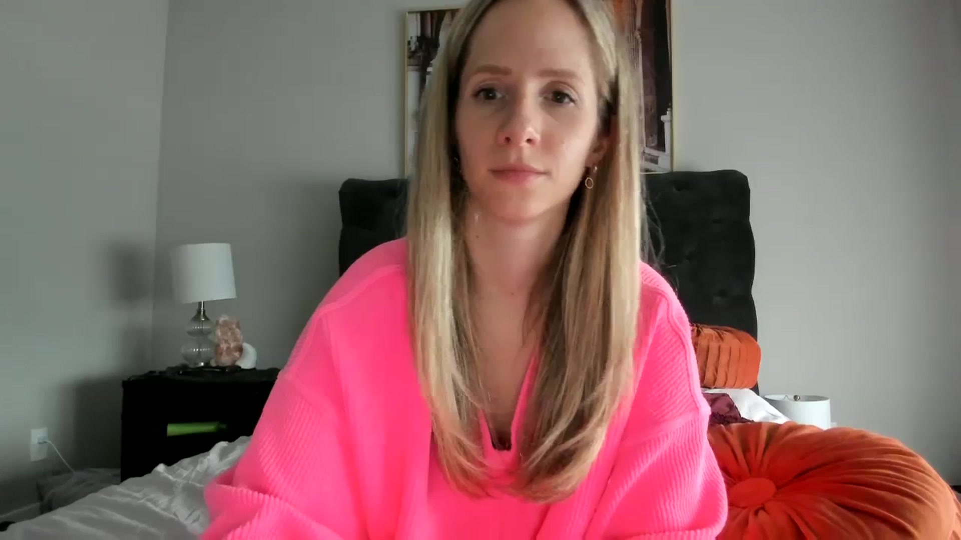 Gallery image thumbnail from Lucylux1's myfreecams stream on, 08/30/2023, 19:29 image 7 of 20