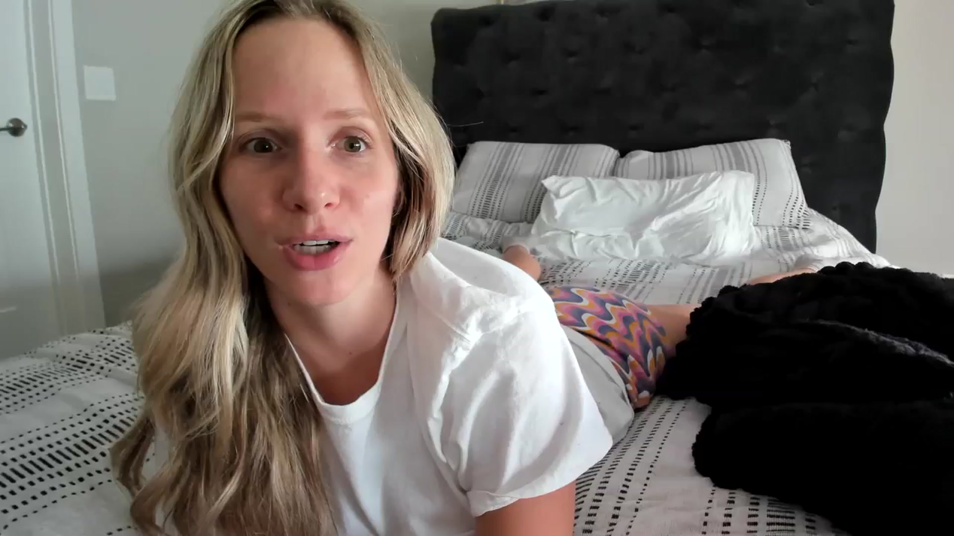 Gallery image thumbnail from Lucylux1's myfreecams stream on, 09/12/2023, 16:59 image 16 of 20