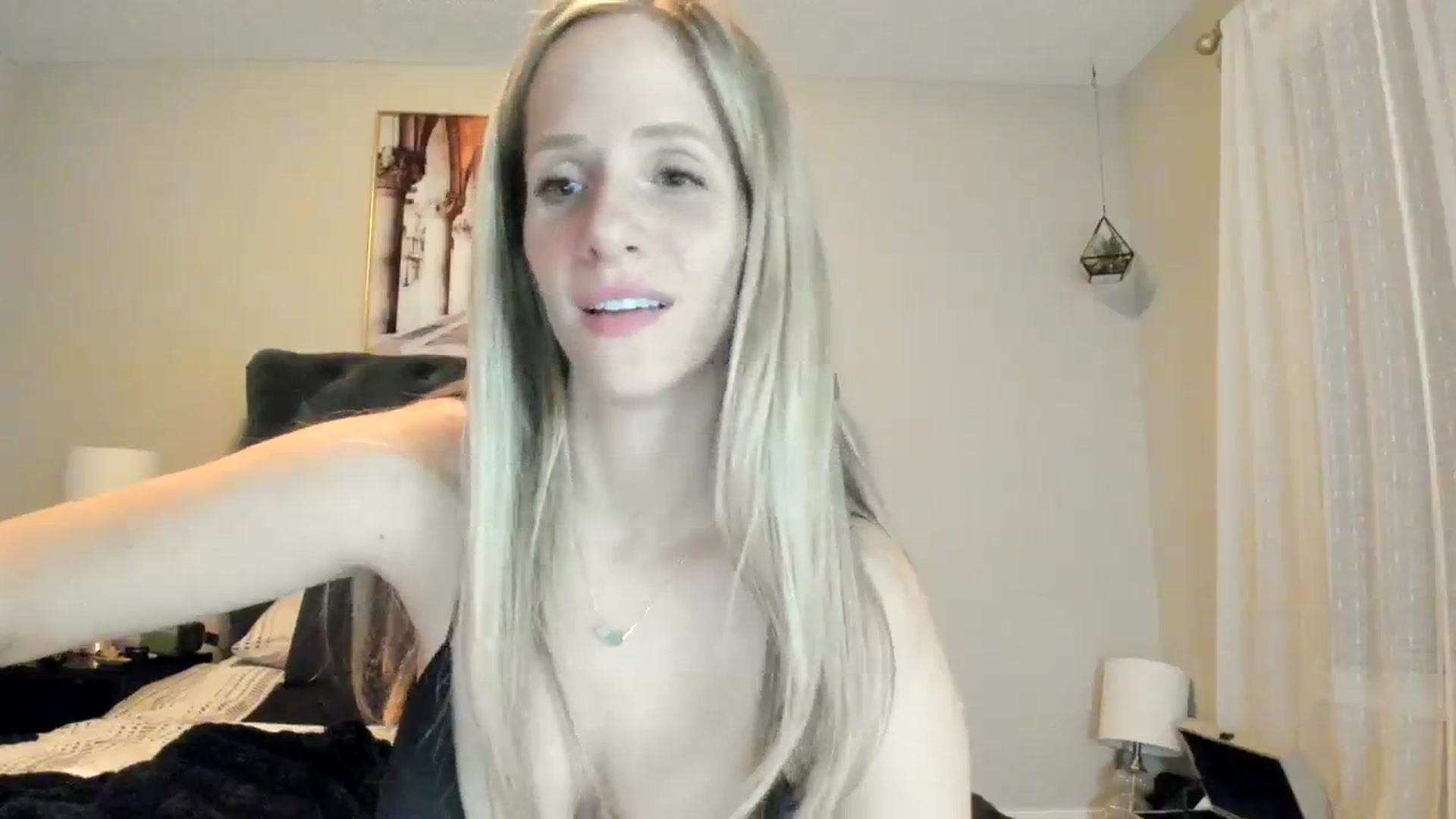 Gallery image thumbnail from Lucylux1's myfreecams stream on, 10/02/2023, 03:12 image 18 of 20