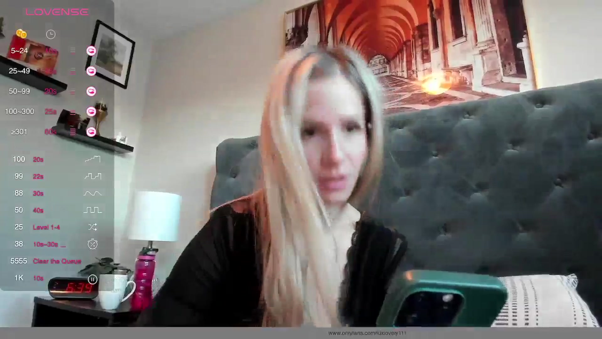 Gallery image thumbnail from Lucylux1's myfreecams stream on, 10/09/2023, 01:07 image 2 of 20