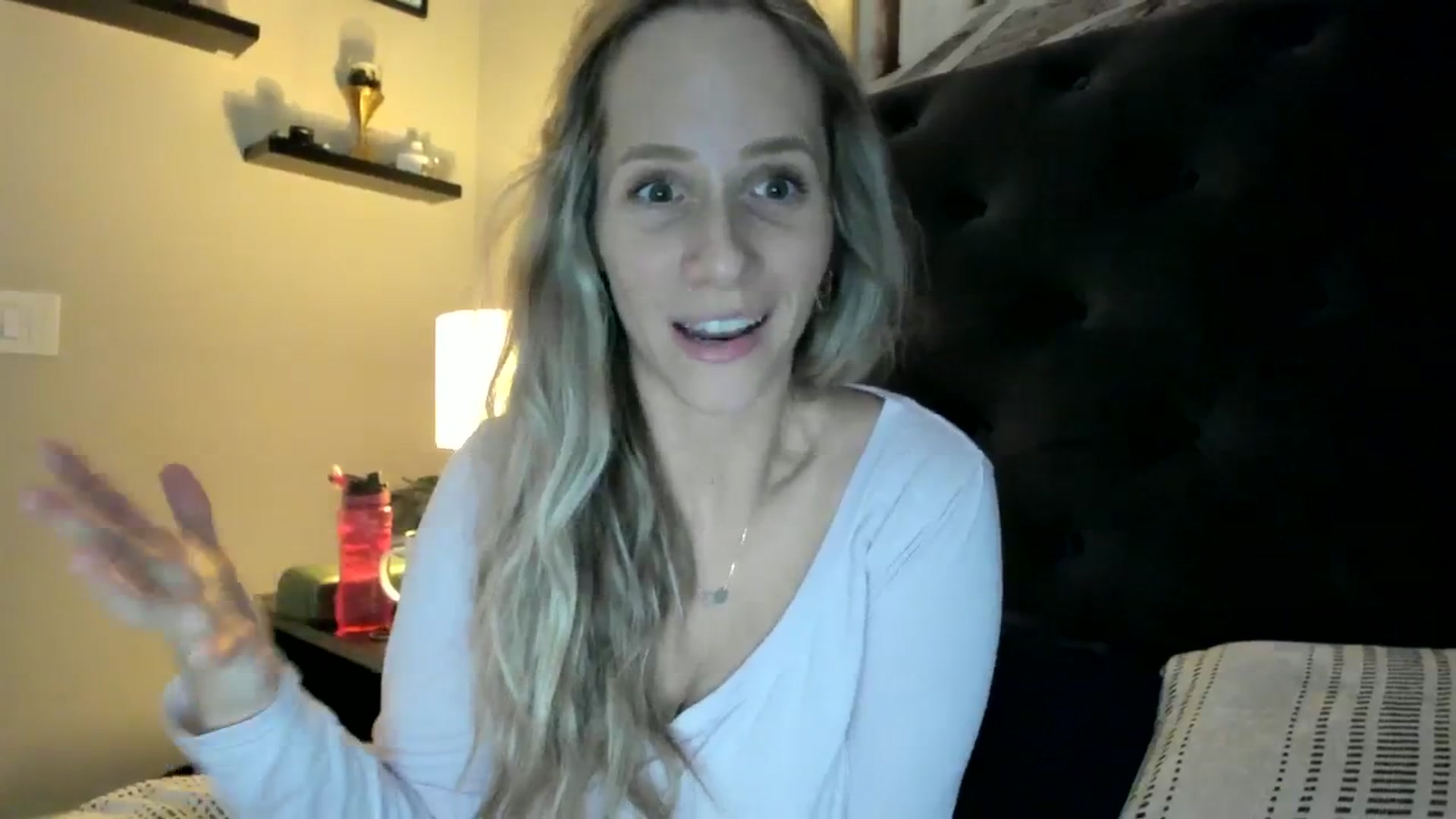 Gallery image thumbnail from Lucylux1's myfreecams stream on, 11/13/2023, 01:23 image 2 of 20