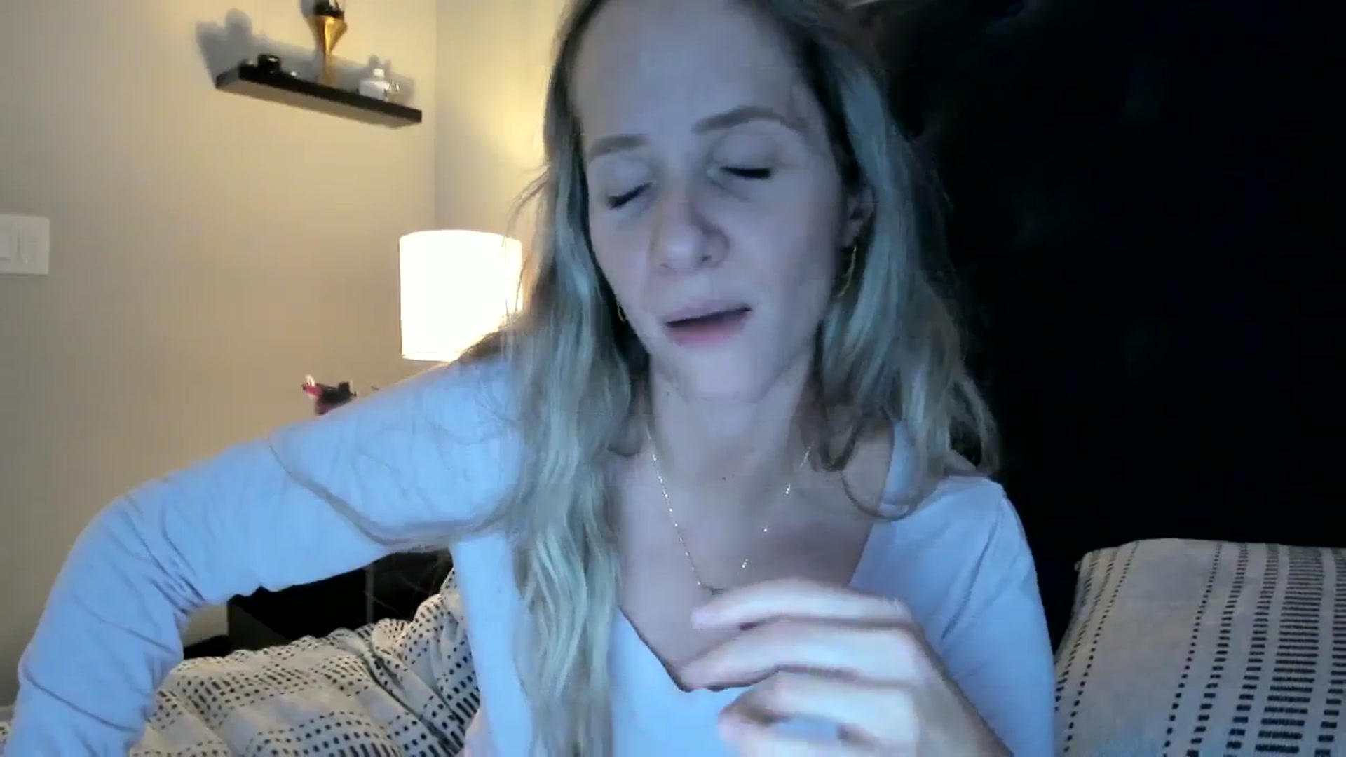 Gallery image thumbnail from Lucylux1's myfreecams stream on, 11/13/2023, 01:23 image 9 of 20