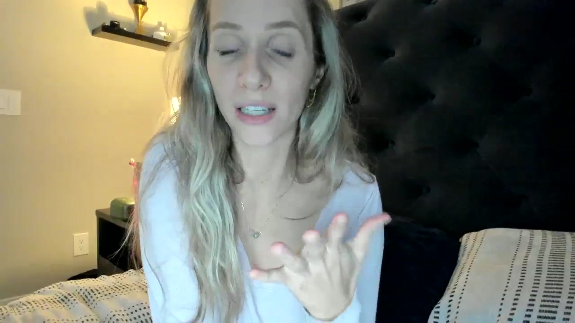 Gallery image thumbnail from Lucylux1's myfreecams stream on, 11/13/2023, 01:23 image 11 of 20