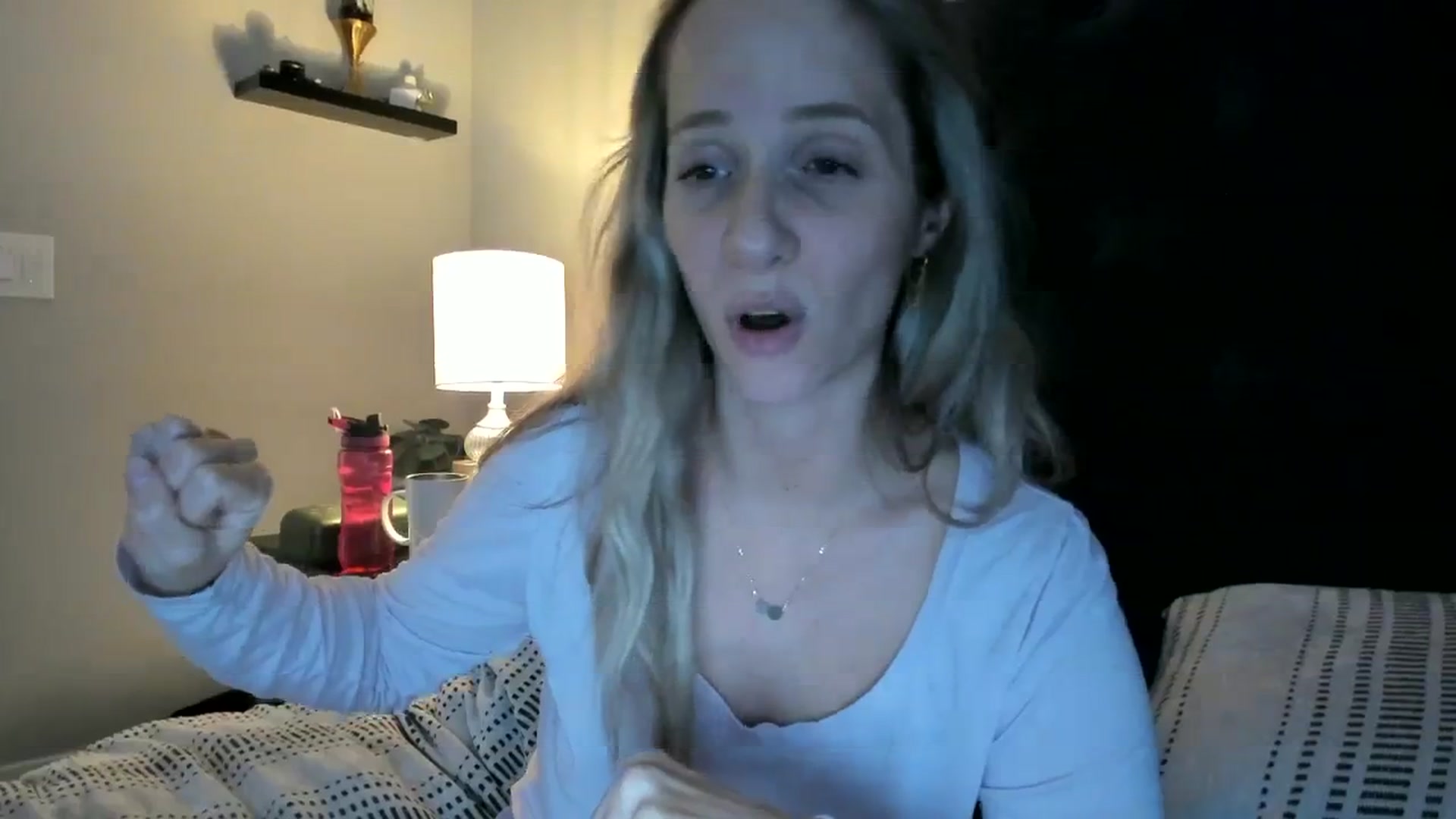 Gallery image thumbnail from Lucylux1's myfreecams stream on, 11/13/2023, 01:23 image 8 of 20