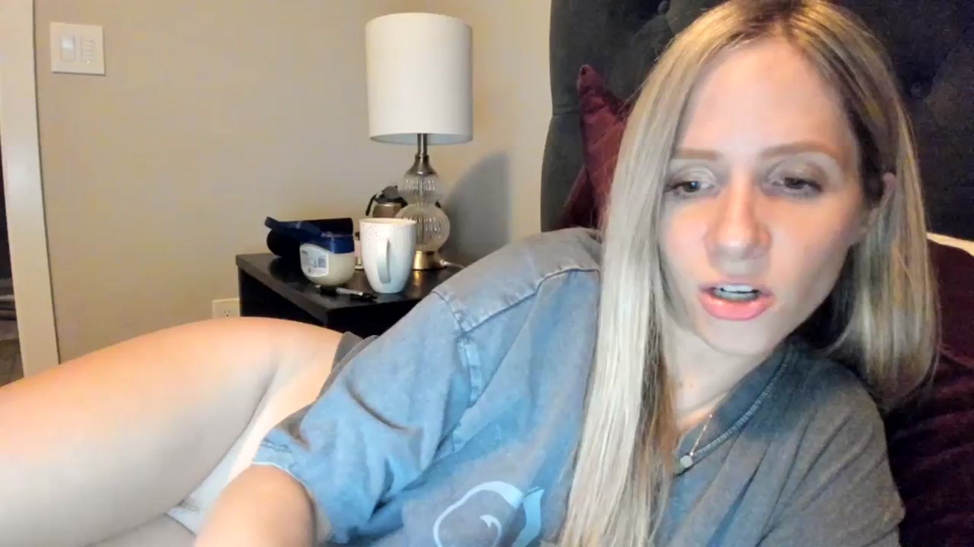 Gallery image thumbnail from Lucylux1's myfreecams stream on, 11/20/2023, 04:12 image 4 of 20