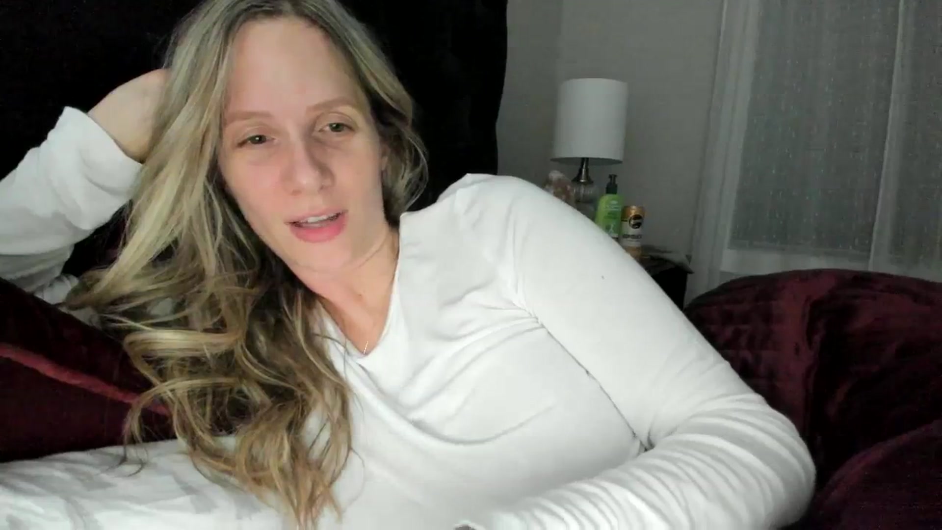 Gallery image thumbnail from Lucylux1's myfreecams stream on, 11/22/2023, 03:55 image 13 of 20