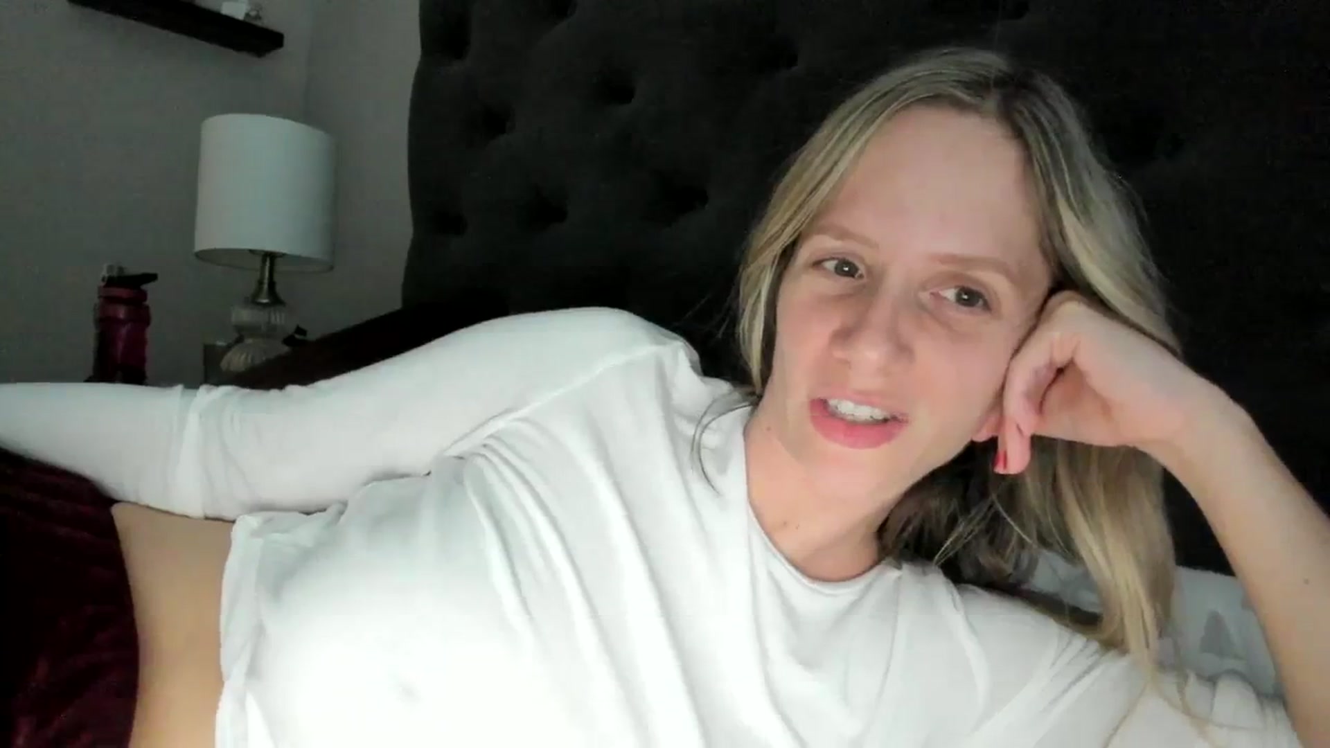 Gallery image thumbnail from Lucylux1's myfreecams stream on, 11/22/2023, 03:55 image 2 of 20