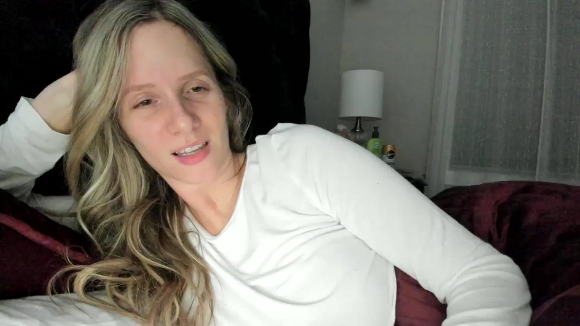 Gallery image thumbnail from Lucylux1's myfreecams stream on, 11/22/2023, 03:55 image 11 of 20