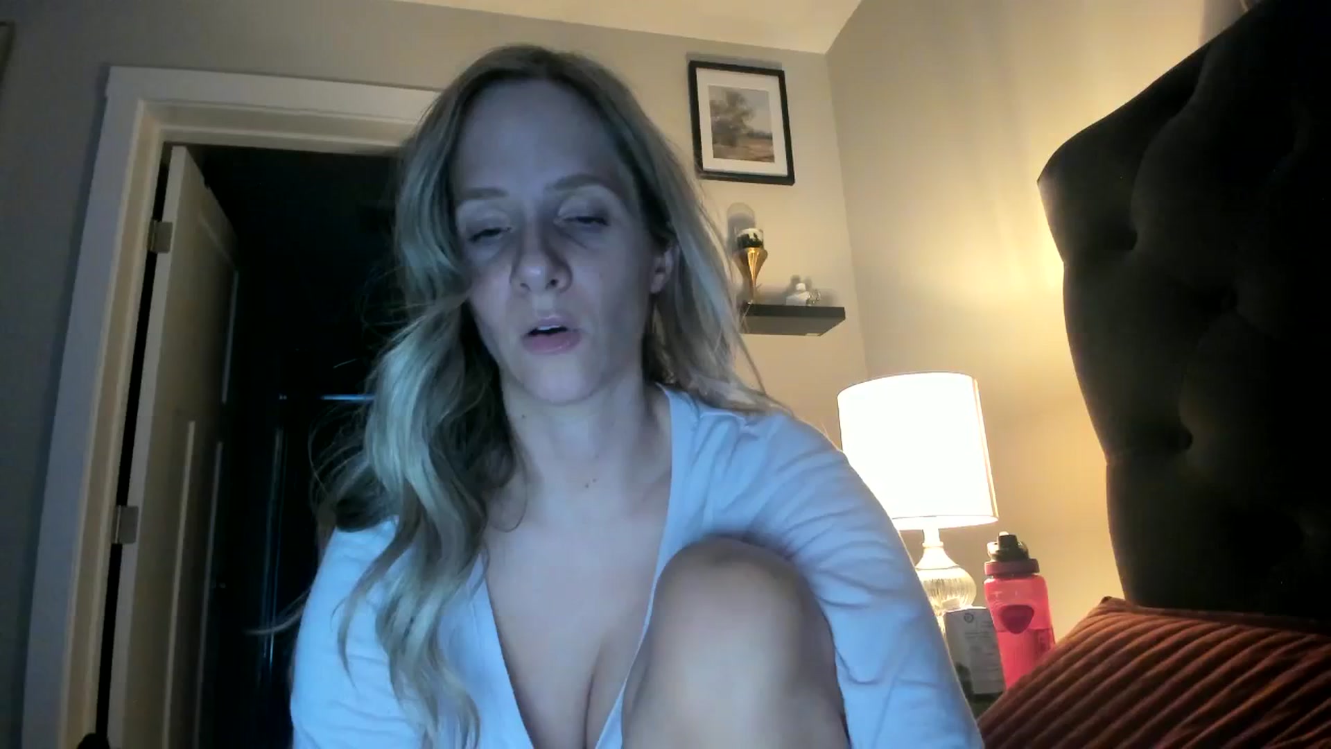 Gallery image thumbnail from Lucylux1's myfreecams stream on, 11/27/2023, 03:53 image 19 of 20
