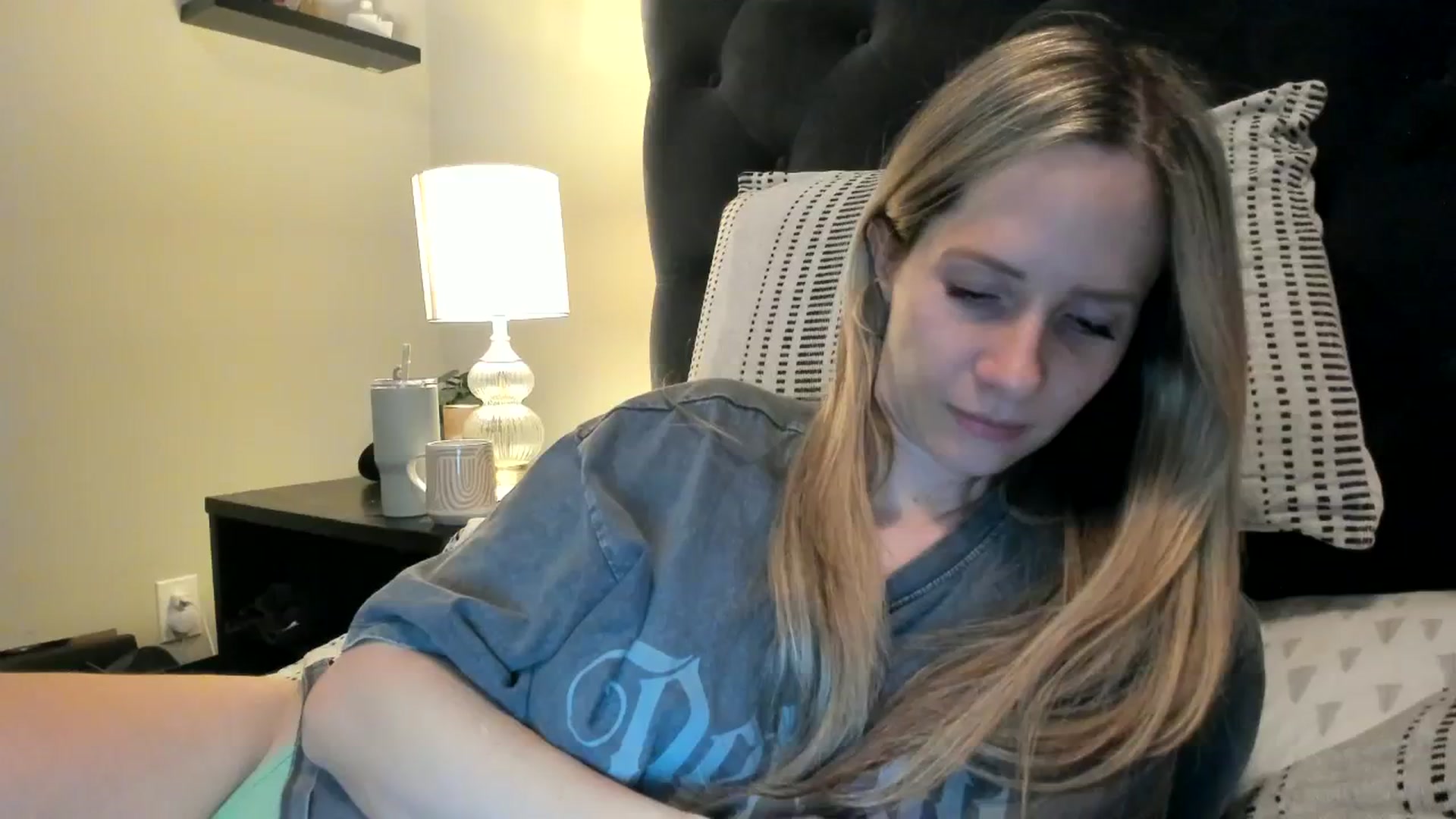 Gallery image thumbnail from Lucylux1's myfreecams stream on, 12/27/2023, 03:59 image 16 of 20