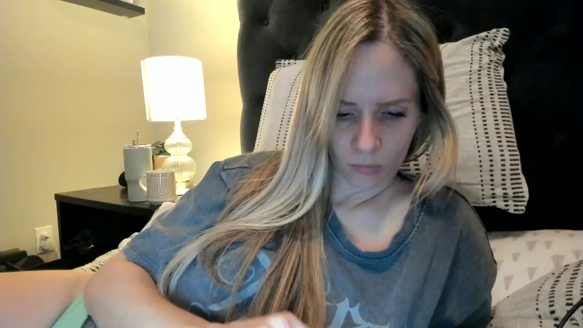 Gallery image thumbnail from Lucylux1's myfreecams stream on, 12/27/2023, 03:59 image 18 of 20