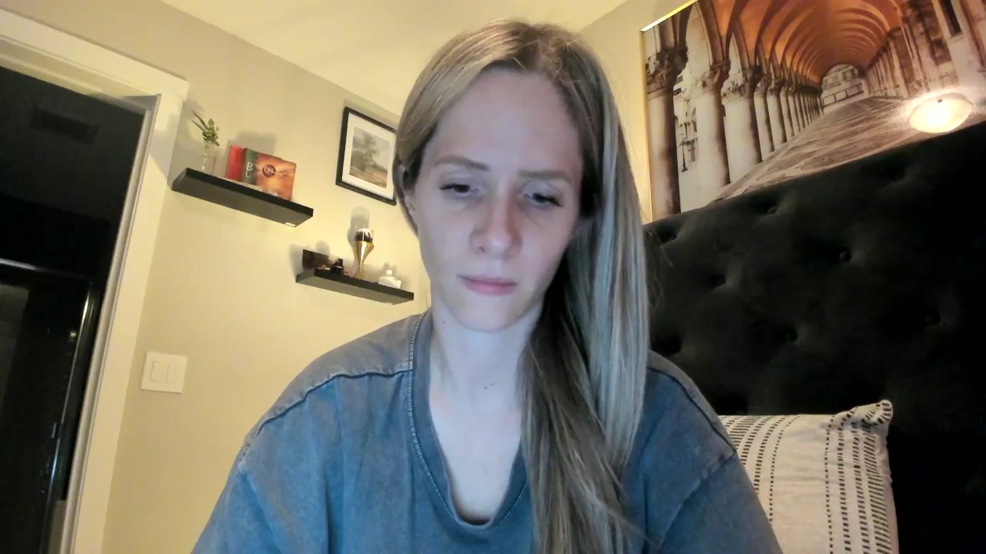 Gallery image thumbnail from Lucylux1's myfreecams stream on, 12/27/2023, 04:25 image 15 of 20