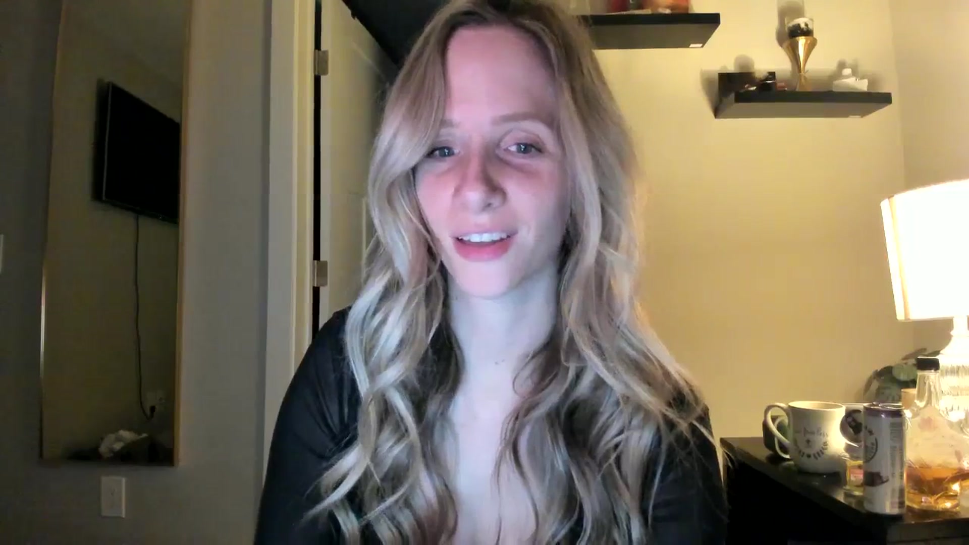 Gallery image thumbnail from Lucylux1's myfreecams stream on, 01/02/2024, 05:16 image 6 of 20