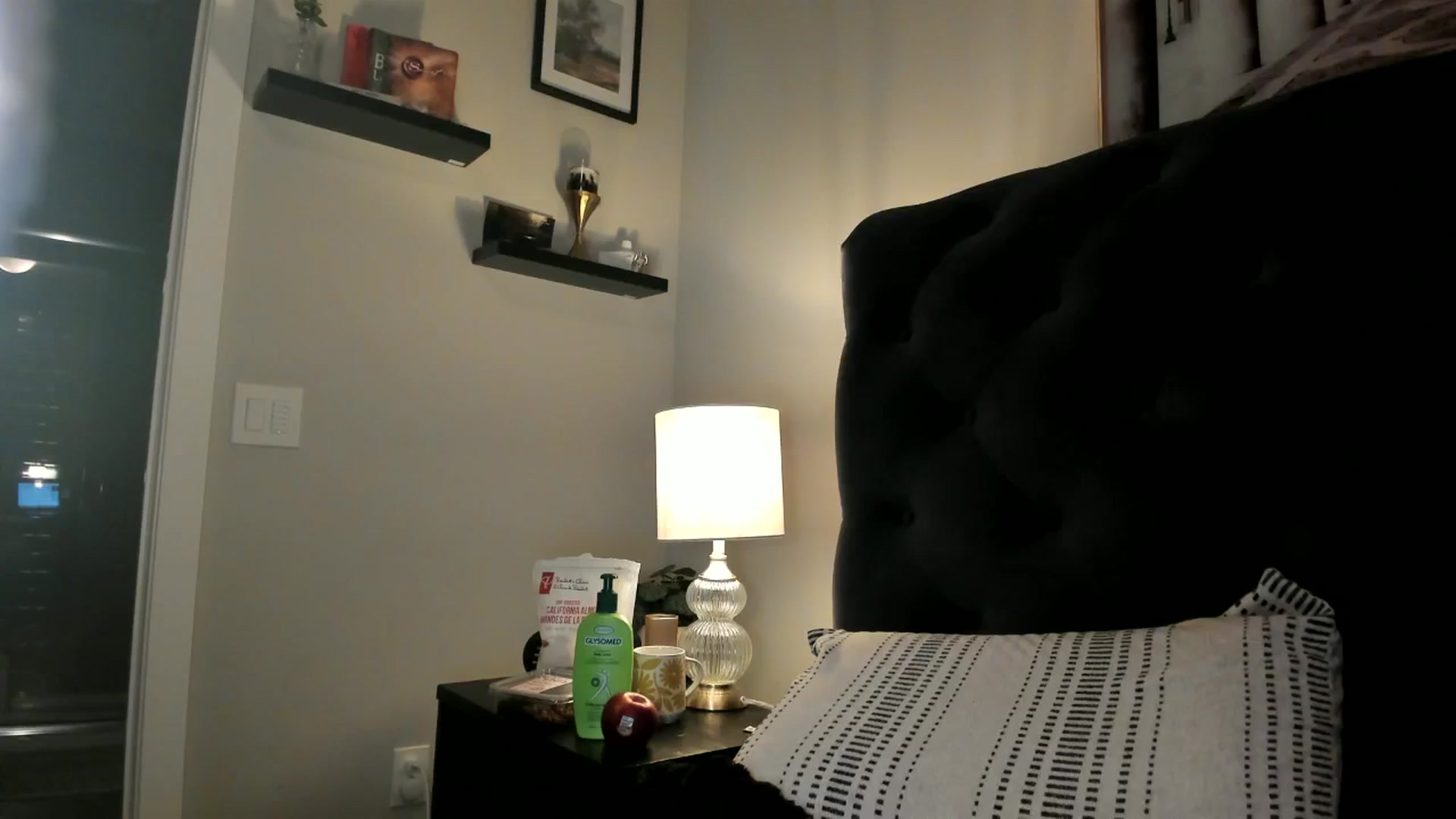 Gallery image thumbnail from Lucylux1's myfreecams stream on, 01/08/2024, 03:46 image 6 of 20