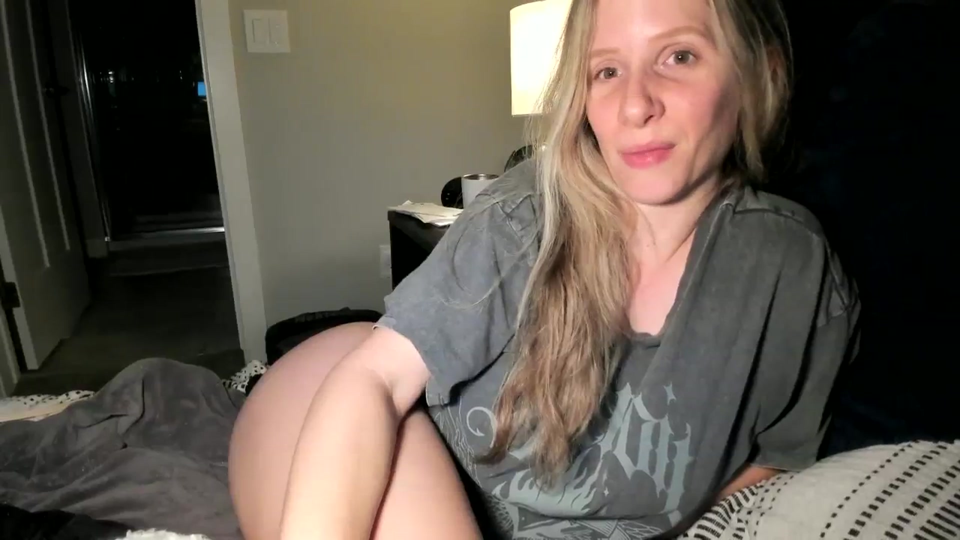Gallery image thumbnail from Lucylux1's myfreecams stream on, 01/15/2024, 02:55 image 13 of 20