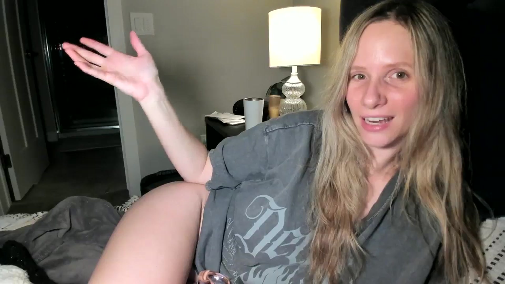 Gallery image thumbnail from Lucylux1's myfreecams stream on, 01/15/2024, 02:55 image 12 of 20