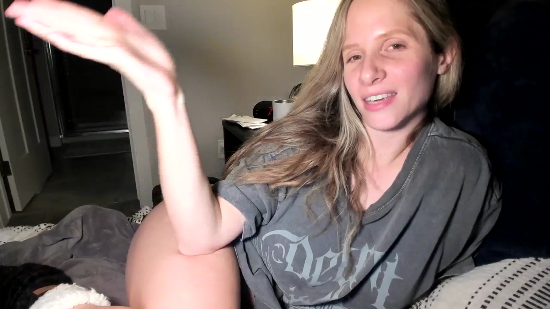 Gallery image thumbnail from Lucylux1's myfreecams stream on, 01/15/2024, 02:55 image 18 of 20
