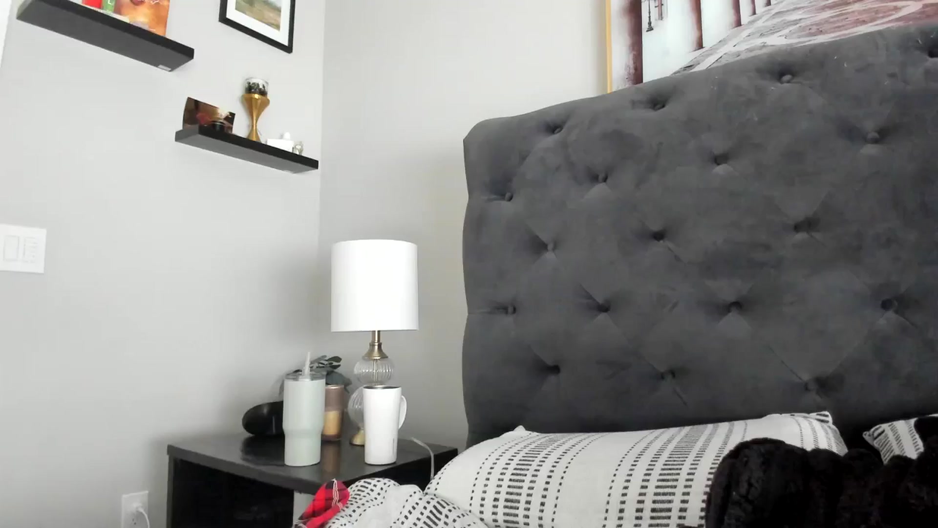 Gallery image thumbnail from Lucylux1's myfreecams stream on, 01/22/2024, 23:21 image 1 of 20