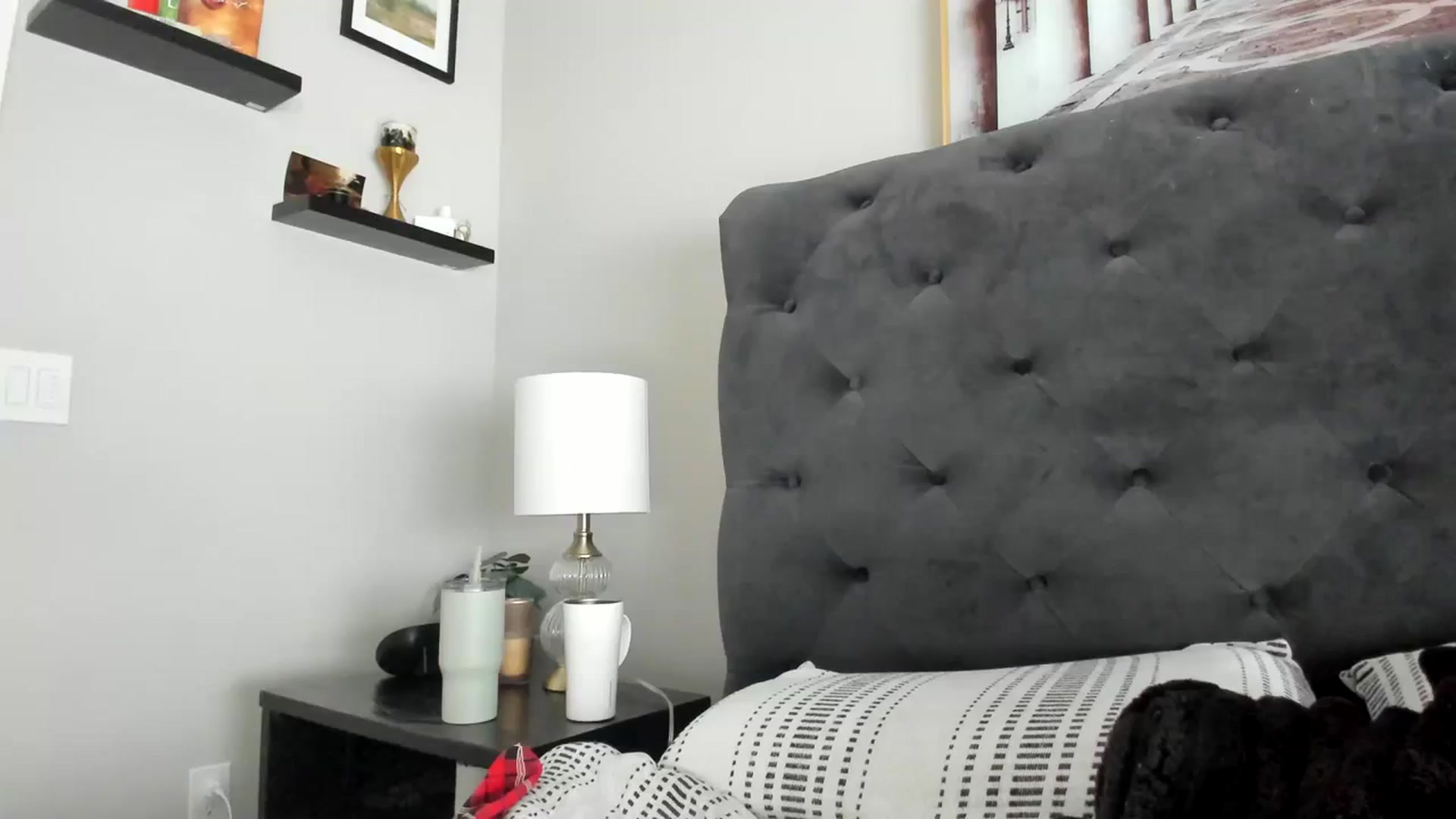 Gallery image thumbnail from Lucylux1's myfreecams stream on, 01/22/2024, 23:21 image 4 of 20