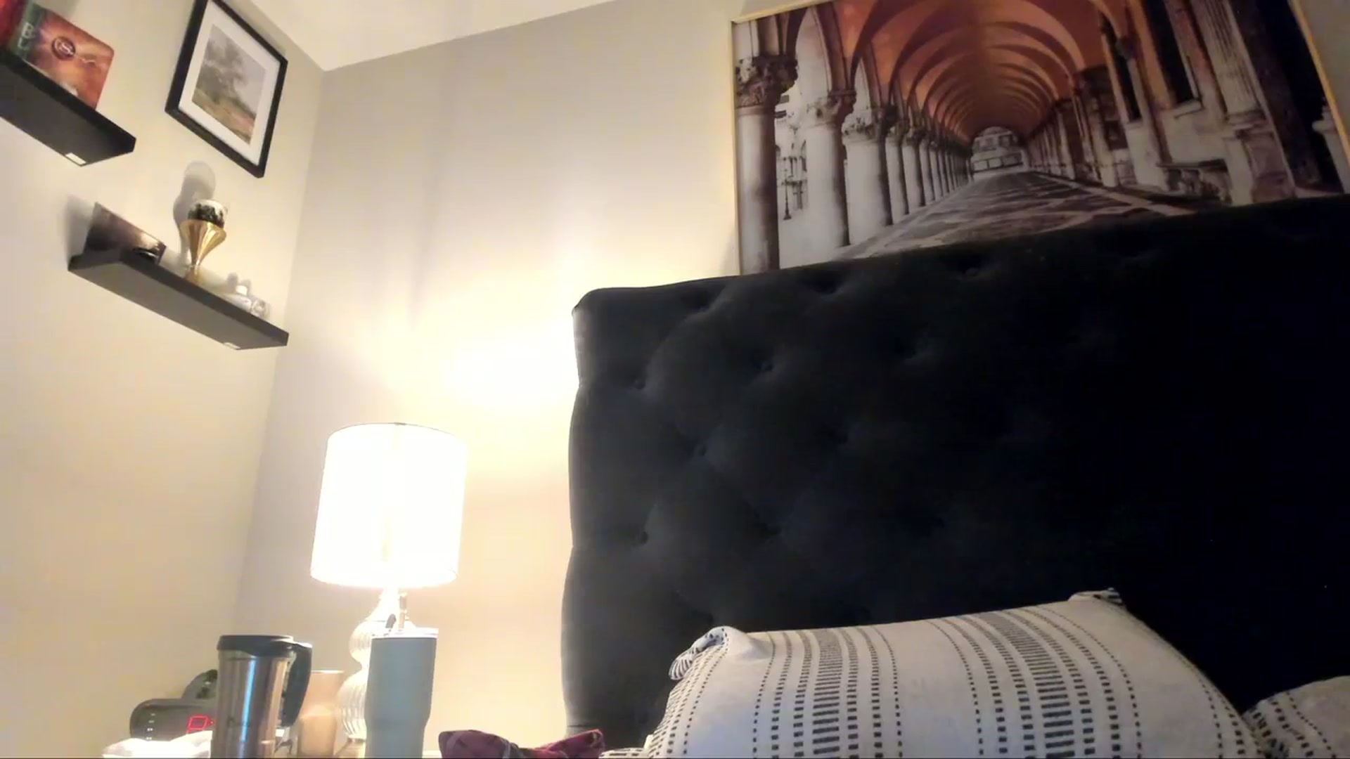 Gallery image thumbnail from Lucylux1's myfreecams stream on, 01/24/2024, 03:56 image 11 of 20