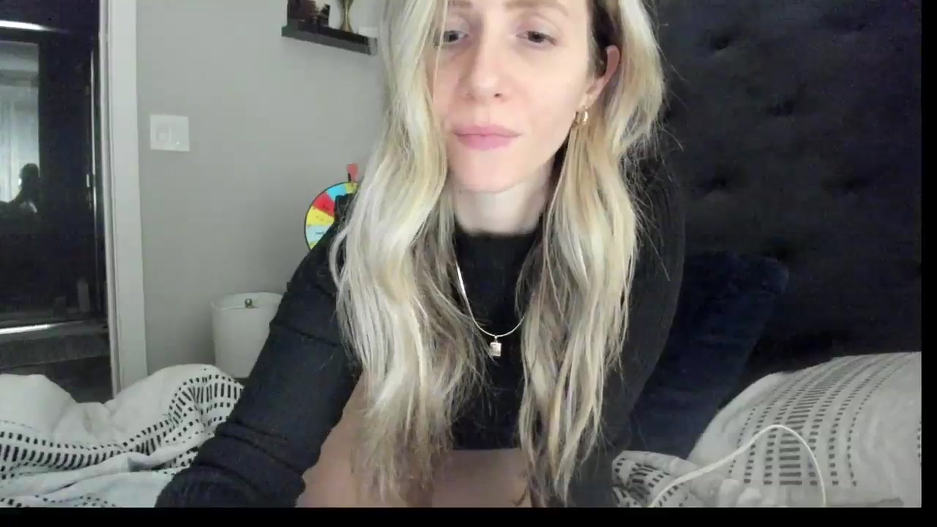 Gallery image thumbnail from Lucylux1's myfreecams stream on, 02/05/2024, 04:42 image 9 of 20