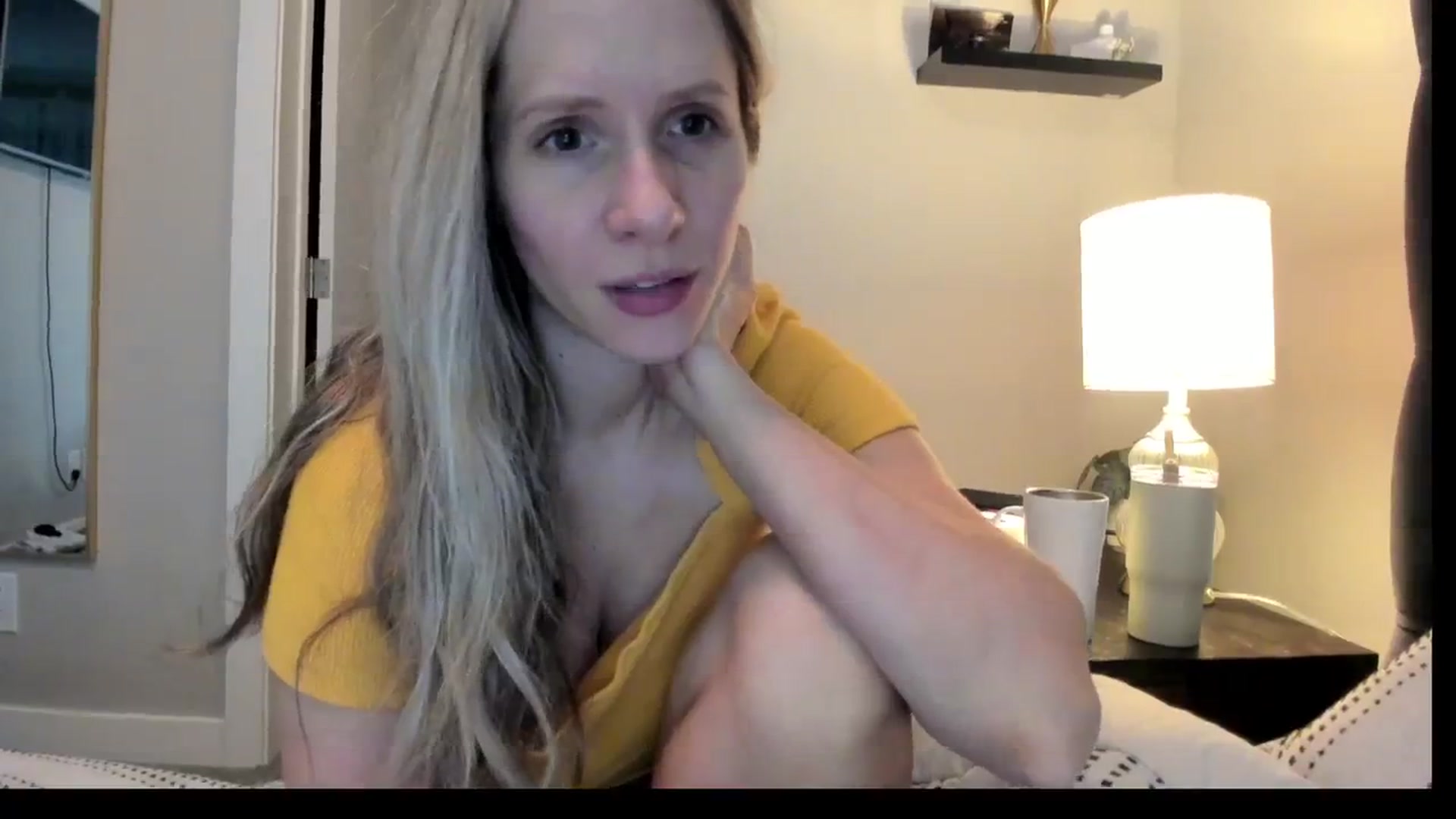 Gallery image thumbnail from Lucylux1's myfreecams stream on, 02/13/2024, 04:13 image 9 of 20