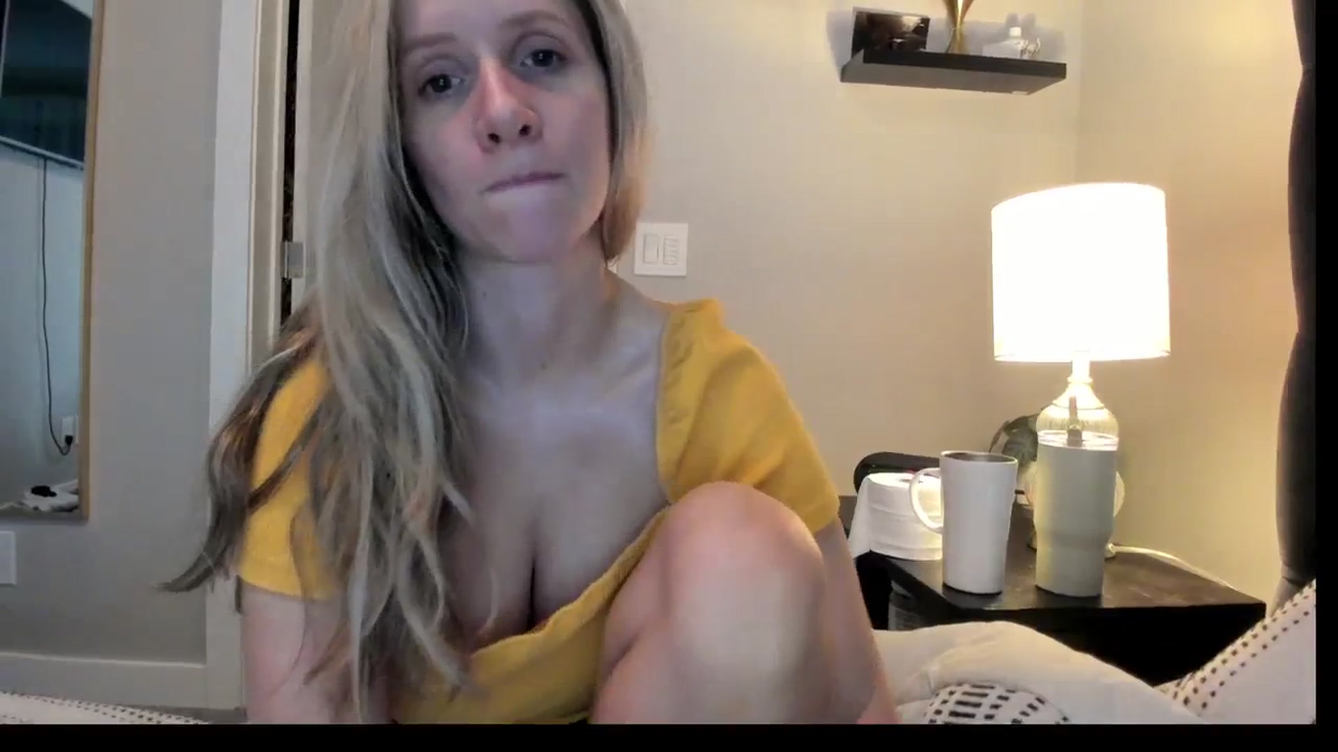 Gallery image thumbnail from Lucylux1's myfreecams stream on, 02/13/2024, 04:13 image 8 of 20
