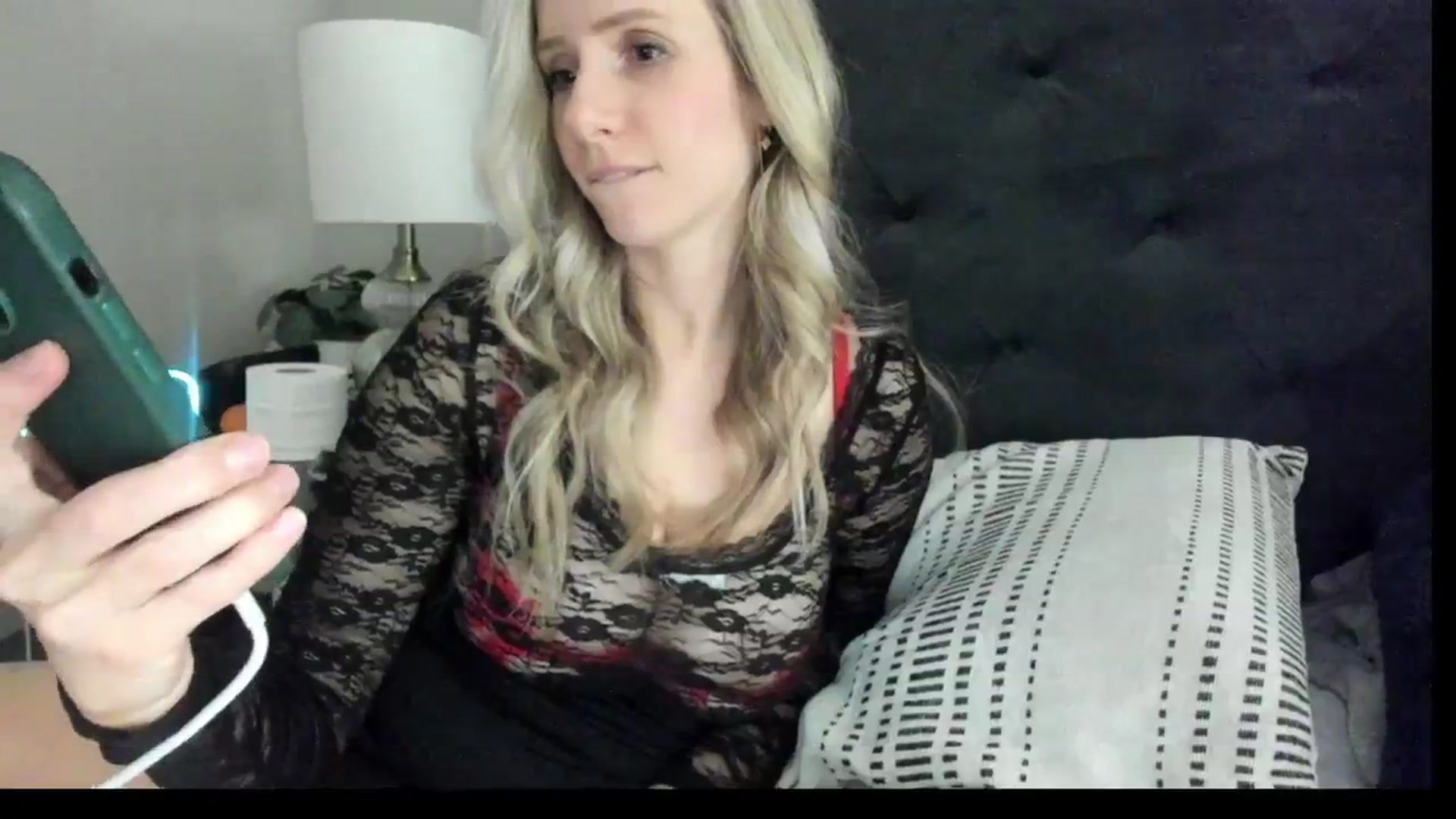 Gallery image thumbnail from Lucylux1's myfreecams stream on, 02/14/2024, 03:33 image 2 of 20