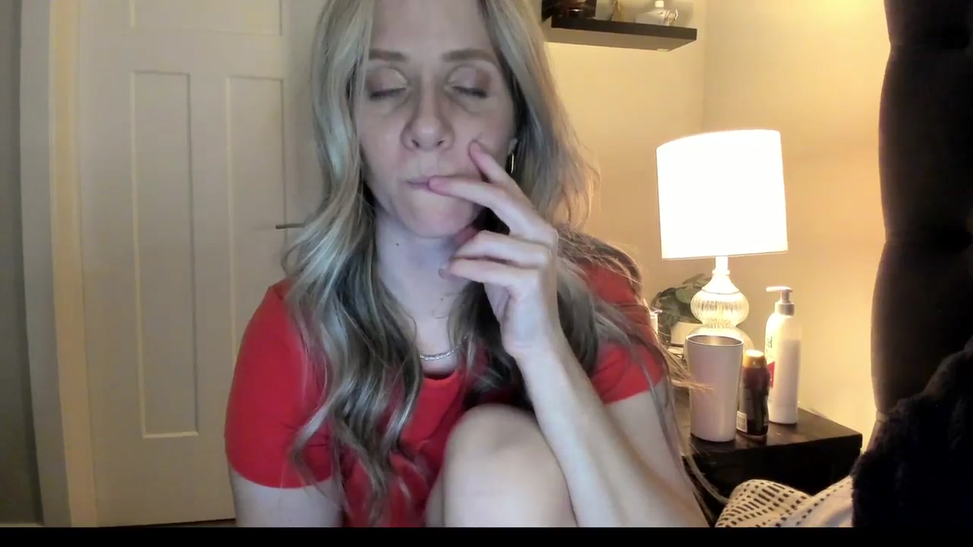 Gallery image thumbnail from Lucylux1's myfreecams stream on, 02/20/2024, 04:33 image 13 of 20