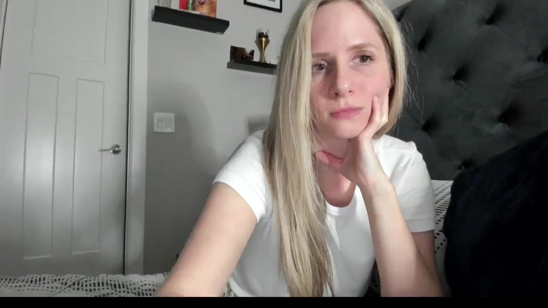 Gallery image thumbnail from Lucylux1's myfreecams stream on, 02/28/2024, 04:10 image 2 of 20