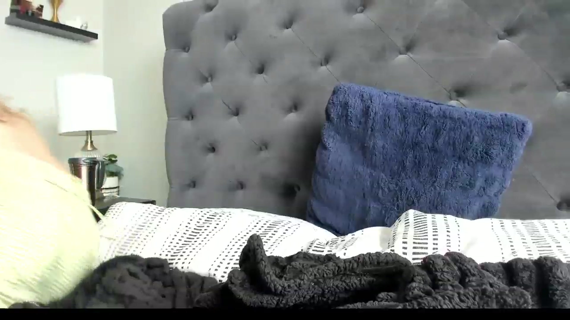 Gallery image thumbnail from Lucylux1's myfreecams stream on, 03/08/2024, 20:59 image 19 of 20