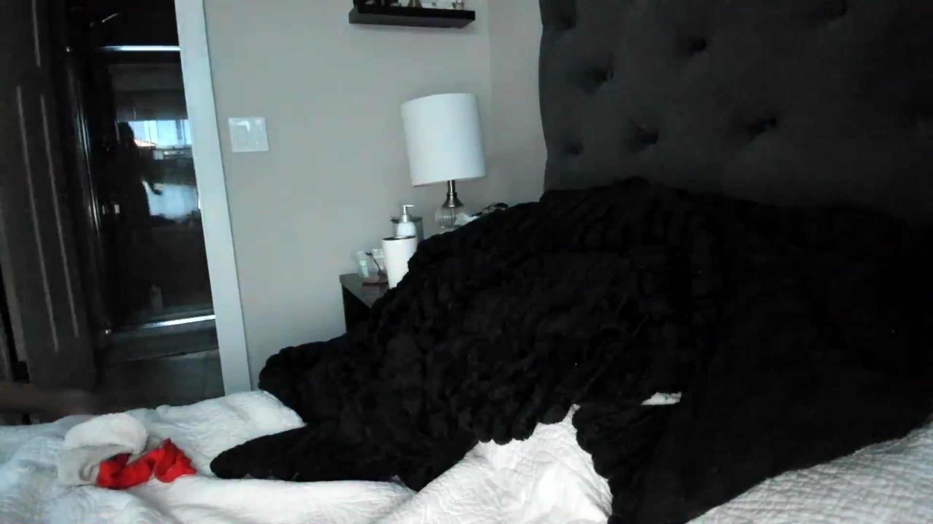Gallery image thumbnail from Lucylux1's myfreecams stream on, 04/22/2024, 03:18 image 4 of 20