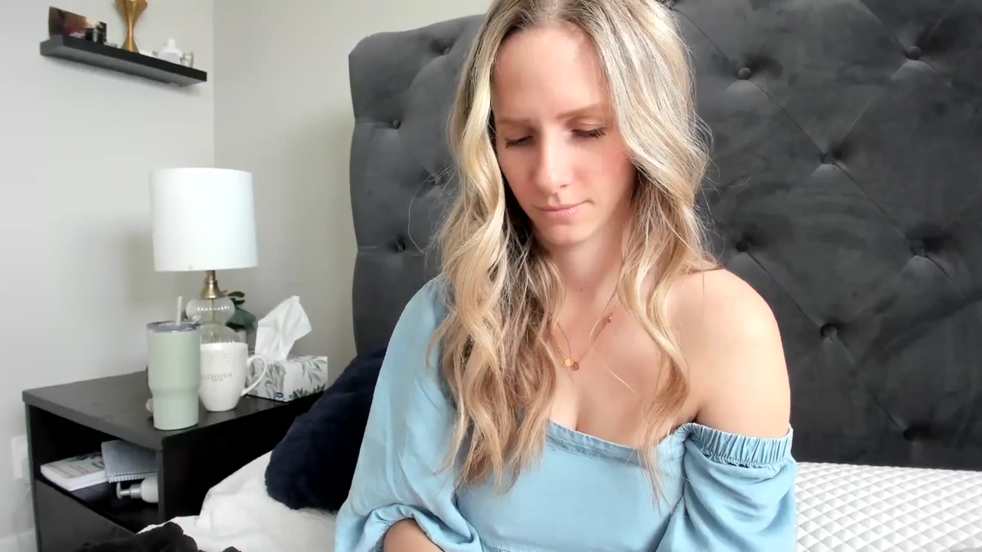 Gallery image thumbnail from Lucylux1's myfreecams stream on, 04/25/2024, 17:30 image 12 of 20
