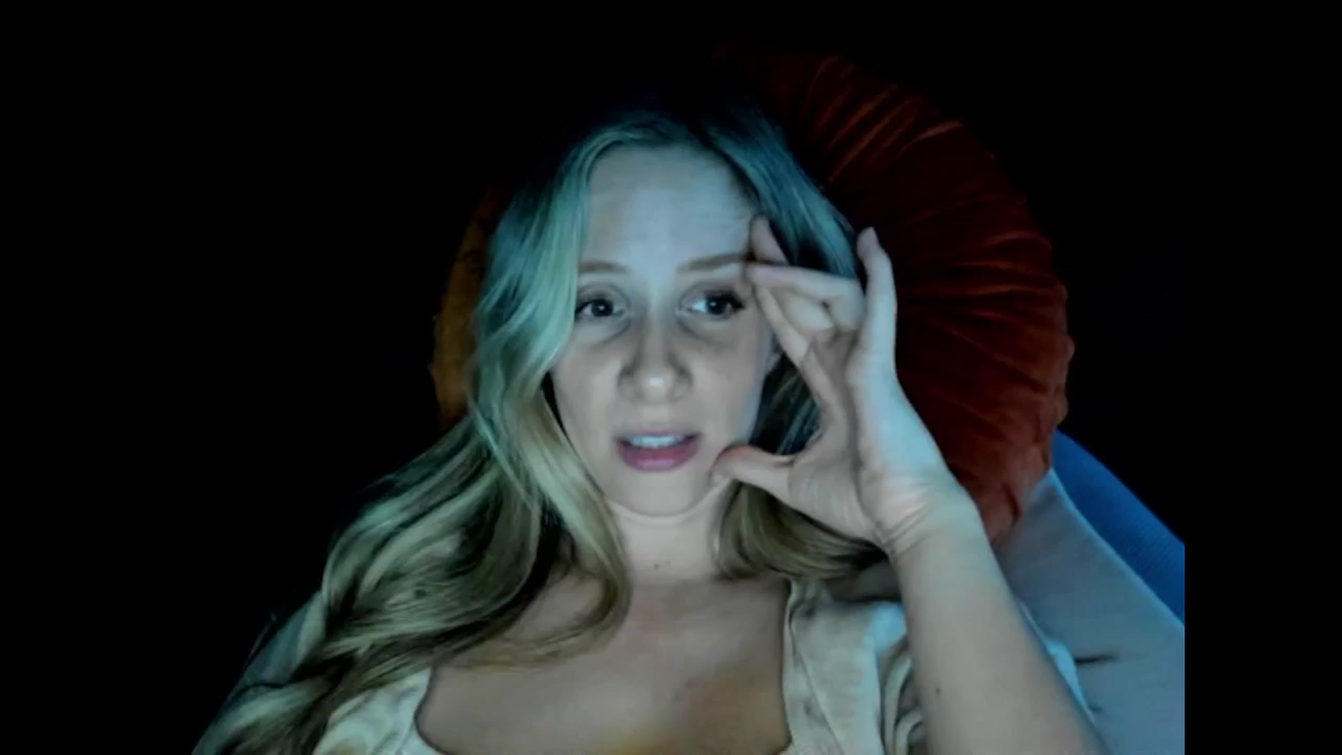 Gallery image thumbnail from Lucylux1's myfreecams stream on, 05/28/2024, 03:54 image 2 of 20