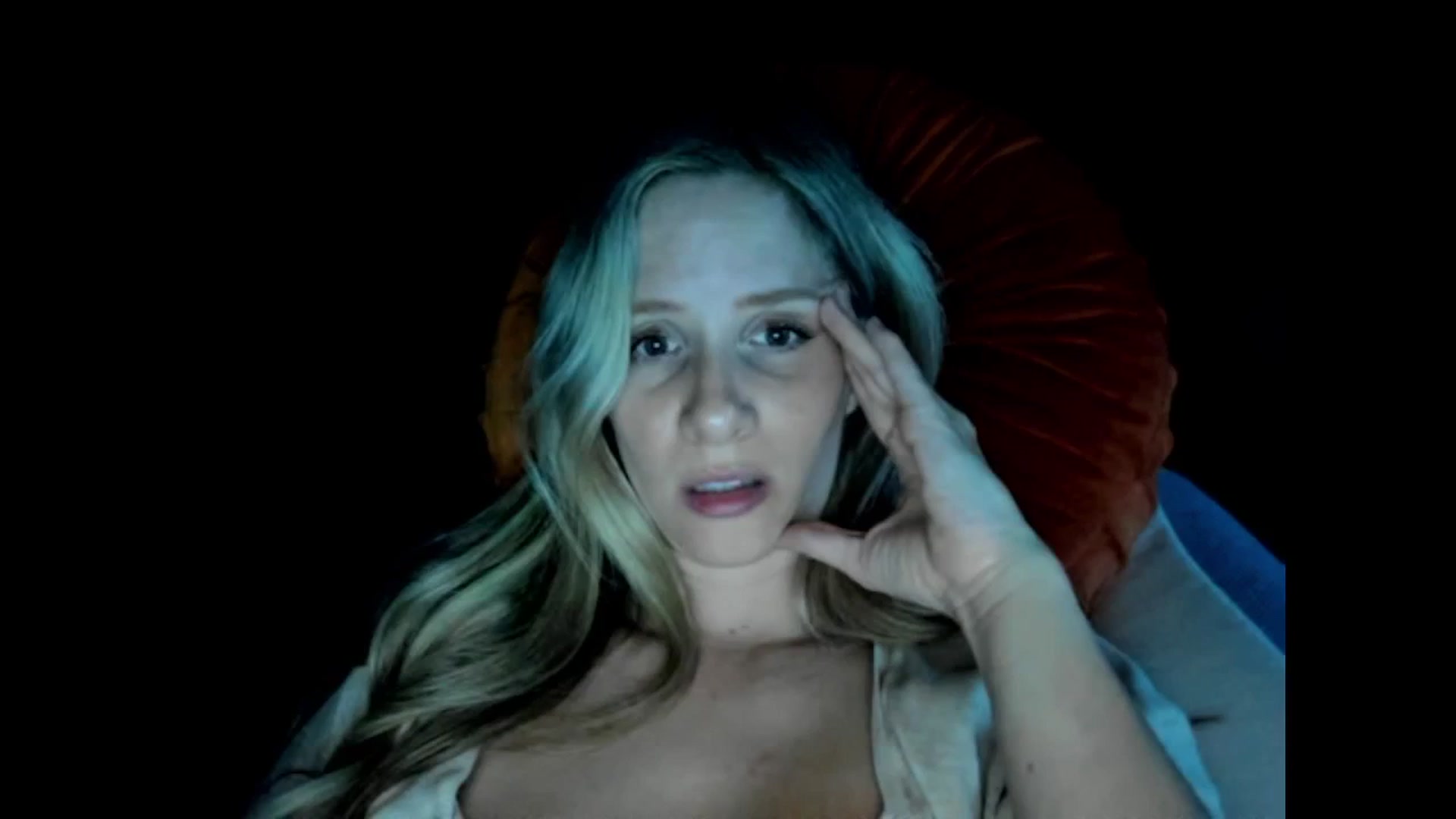 Gallery image thumbnail from Lucylux1's myfreecams stream on, 05/28/2024, 03:54 image 5 of 20