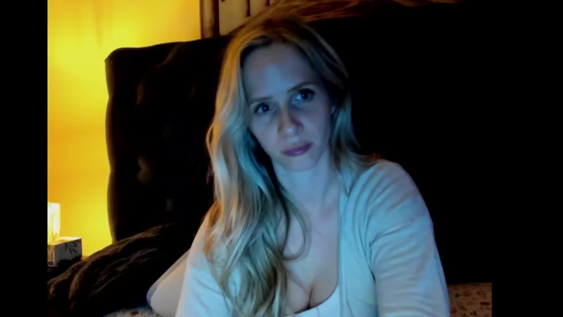Gallery image thumbnail from Lucylux1's myfreecams stream on, 05/28/2024, 03:54 image 19 of 20