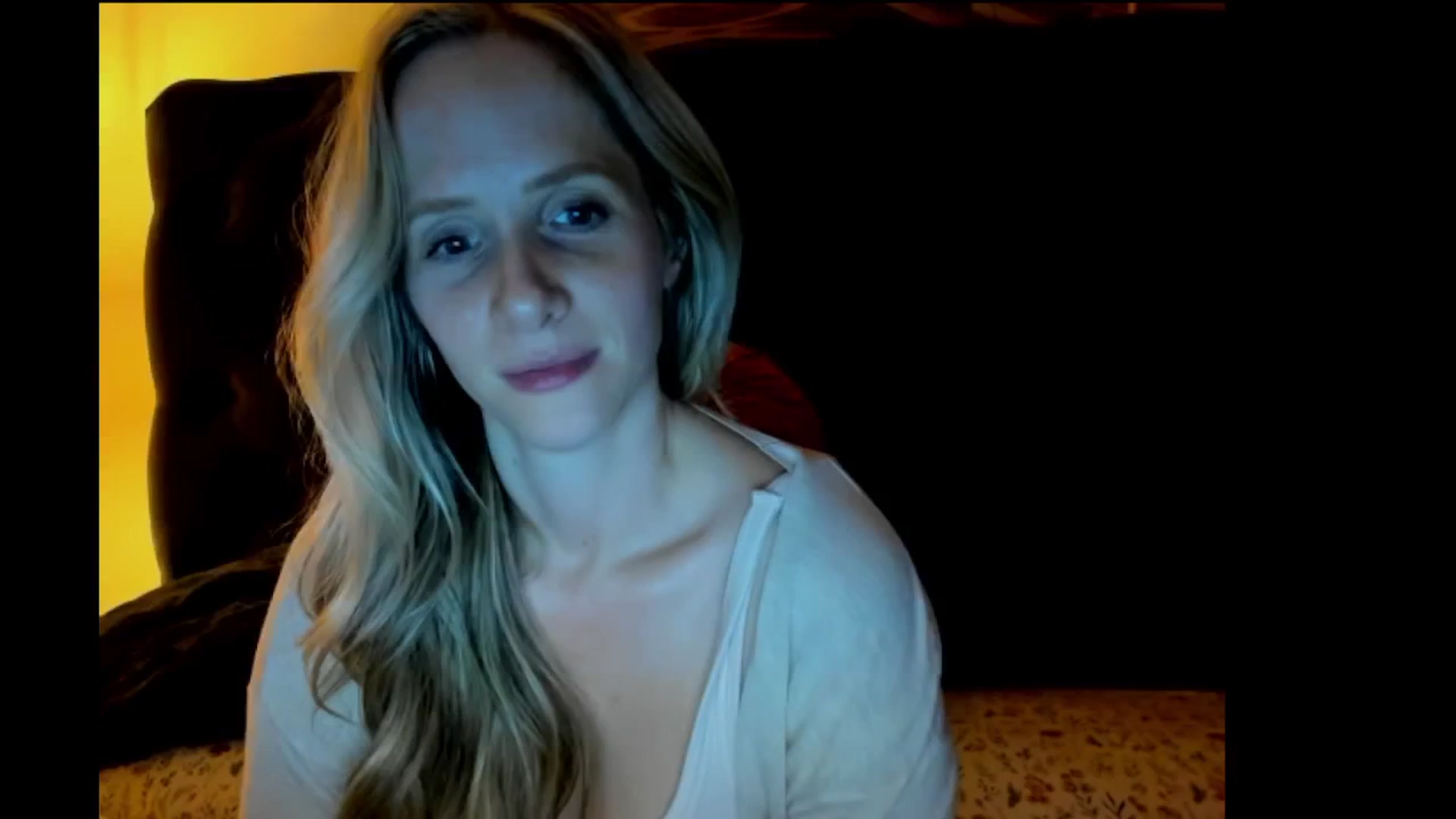 Gallery image thumbnail from Lucylux1's myfreecams stream on, 05/28/2024, 04:15 image 14 of 20