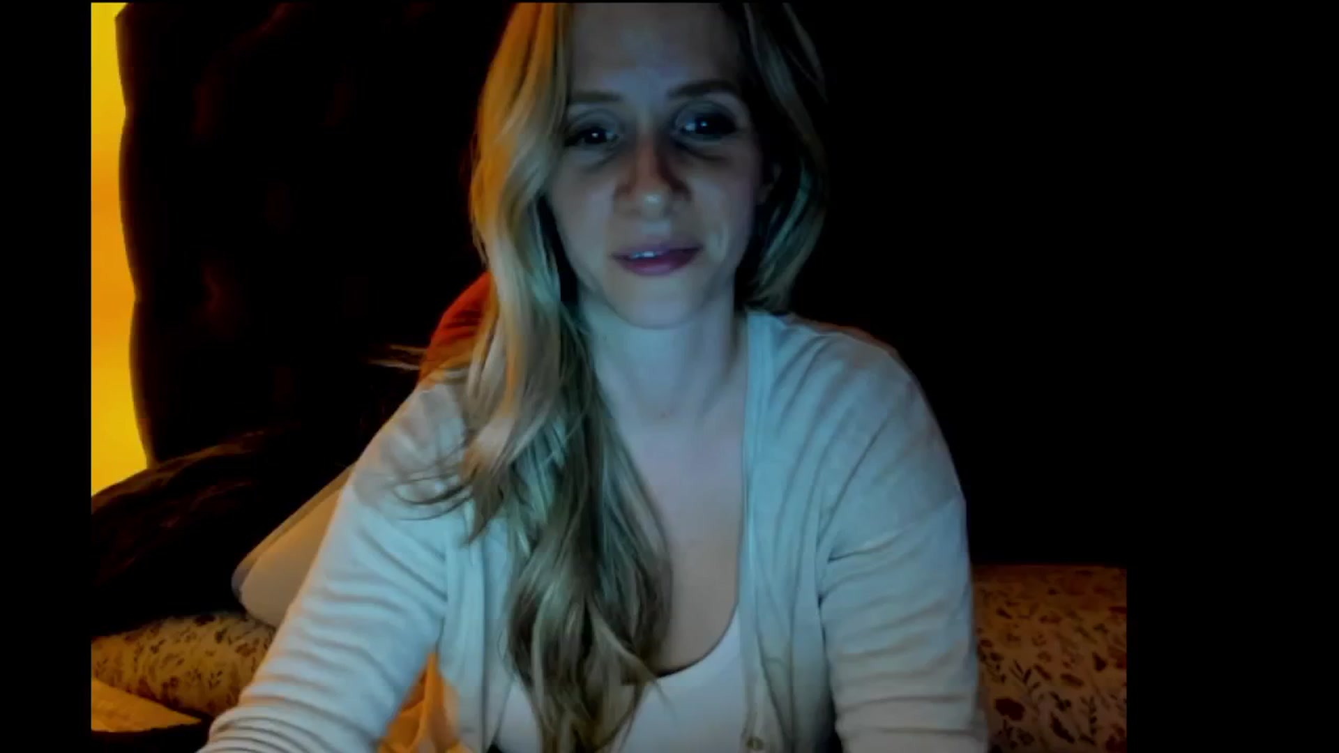 Gallery image thumbnail from Lucylux1's myfreecams stream on, 05/28/2024, 04:15 image 3 of 20