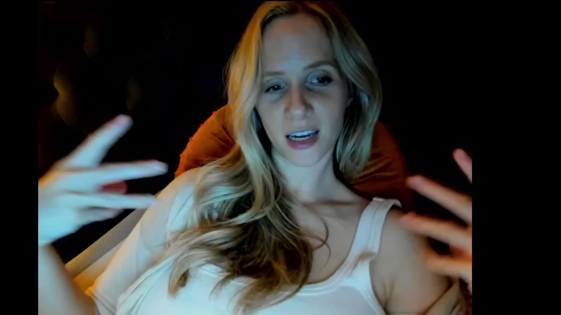 Gallery image thumbnail from Lucylux1's myfreecams stream on, 05/28/2024, 04:15 image 20 of 20