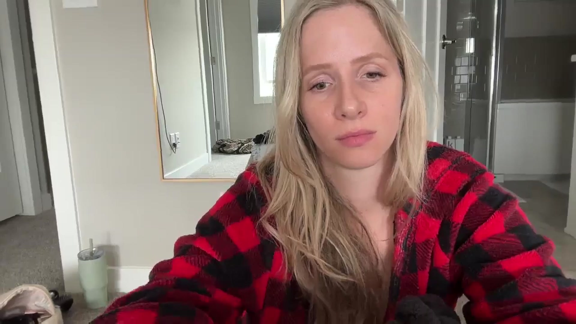 Gallery image thumbnail from Lucylux1's myfreecams stream on, 05/30/2024, 18:58 image 2 of 20