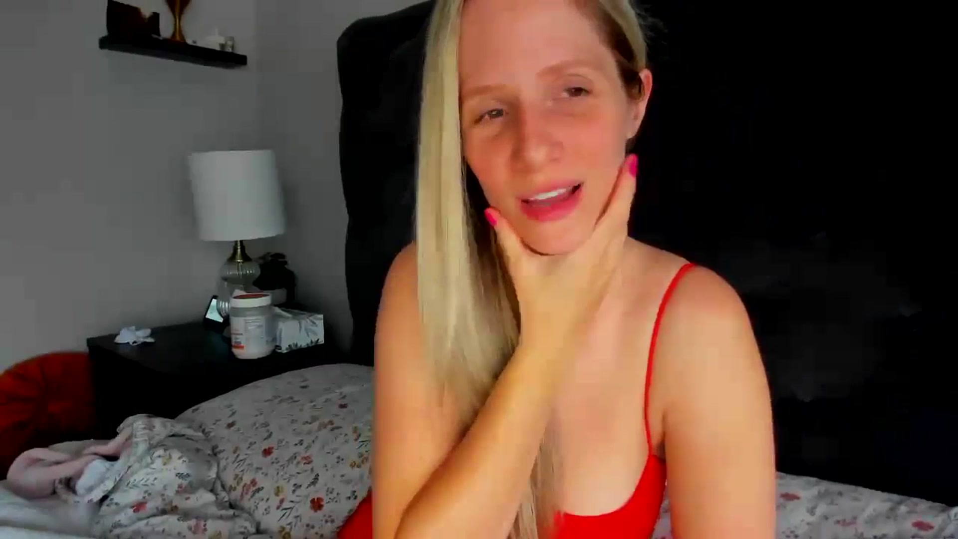Gallery image thumbnail from Lucylux1's myfreecams stream on, 06/03/2024, 02:47 image 13 of 20