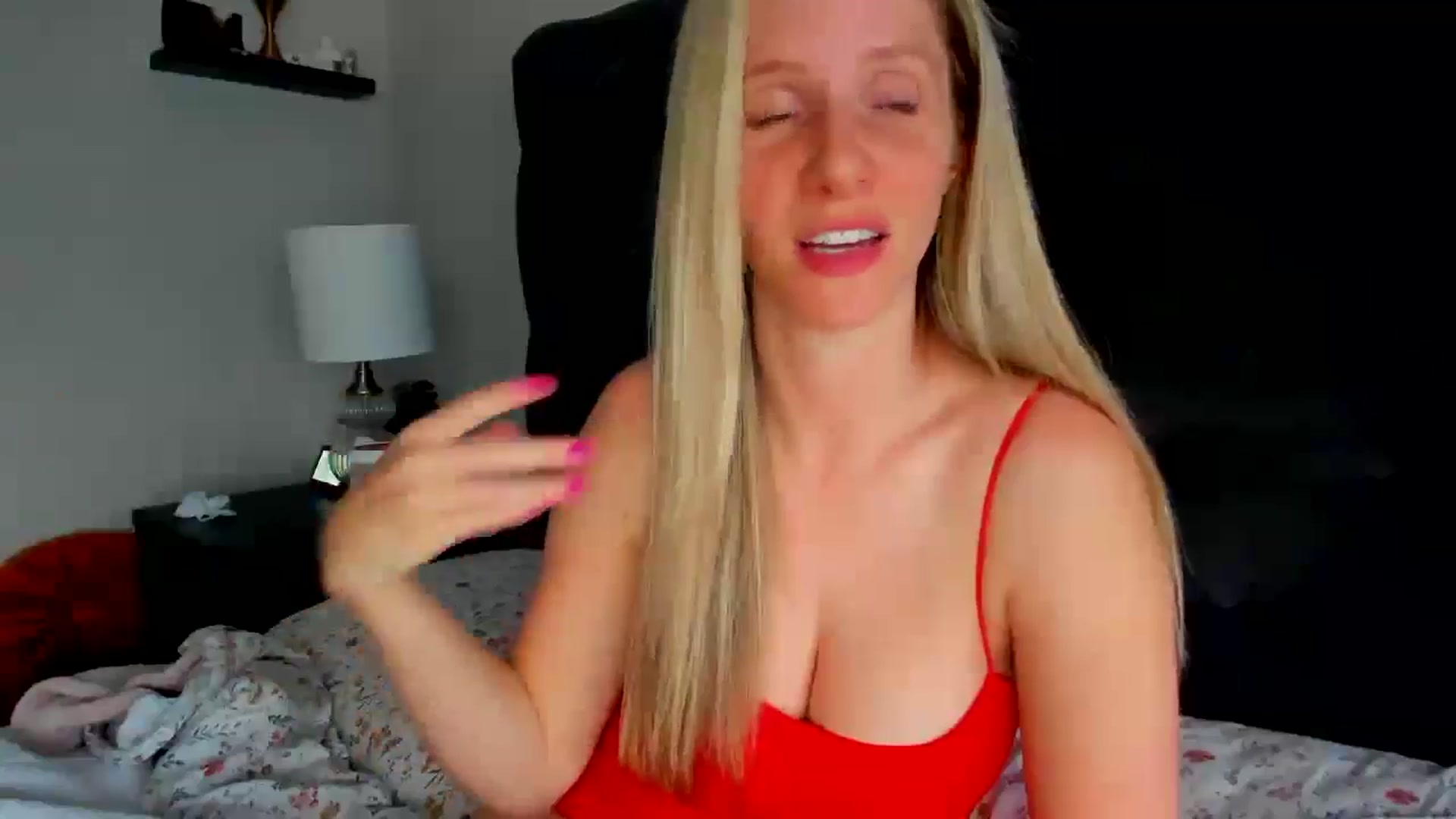 Gallery image thumbnail from Lucylux1's myfreecams stream on, 06/03/2024, 02:47 image 11 of 20