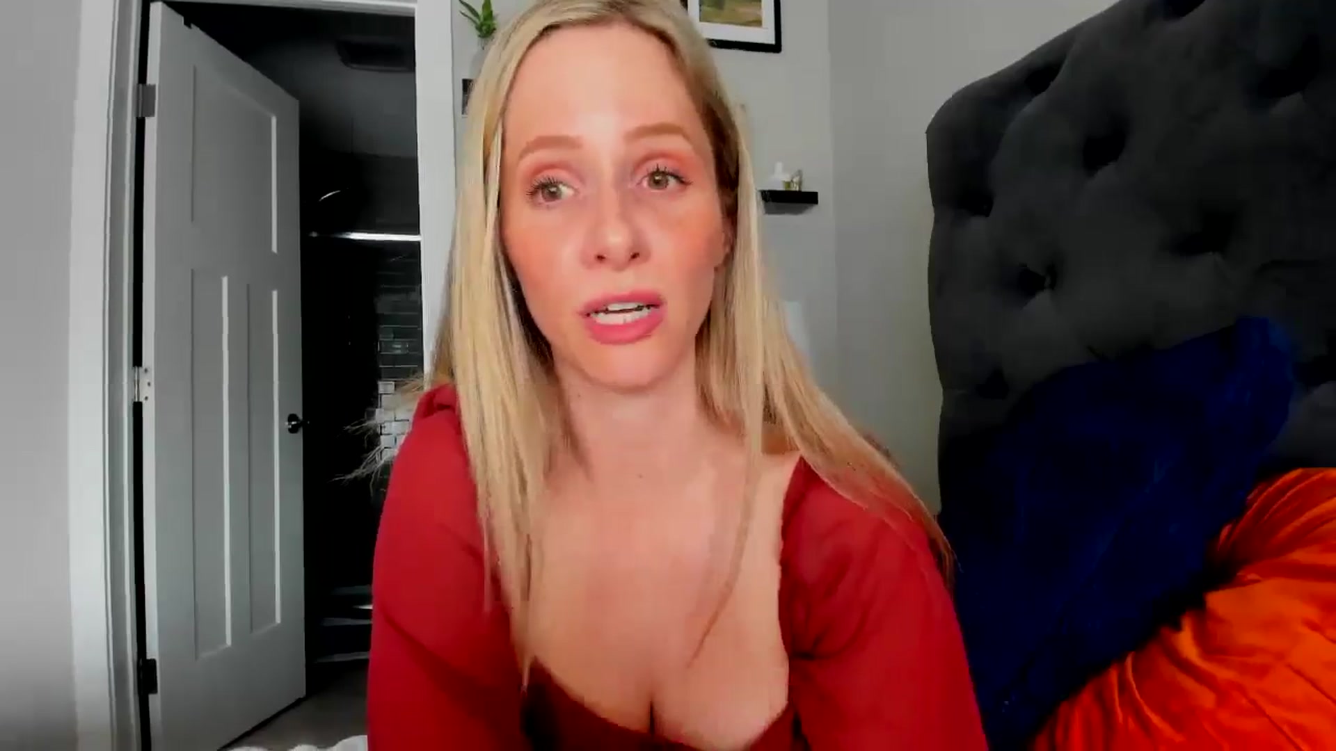 Gallery image thumbnail from Lucylux1's myfreecams stream on, 06/03/2024, 18:45 image 11 of 20