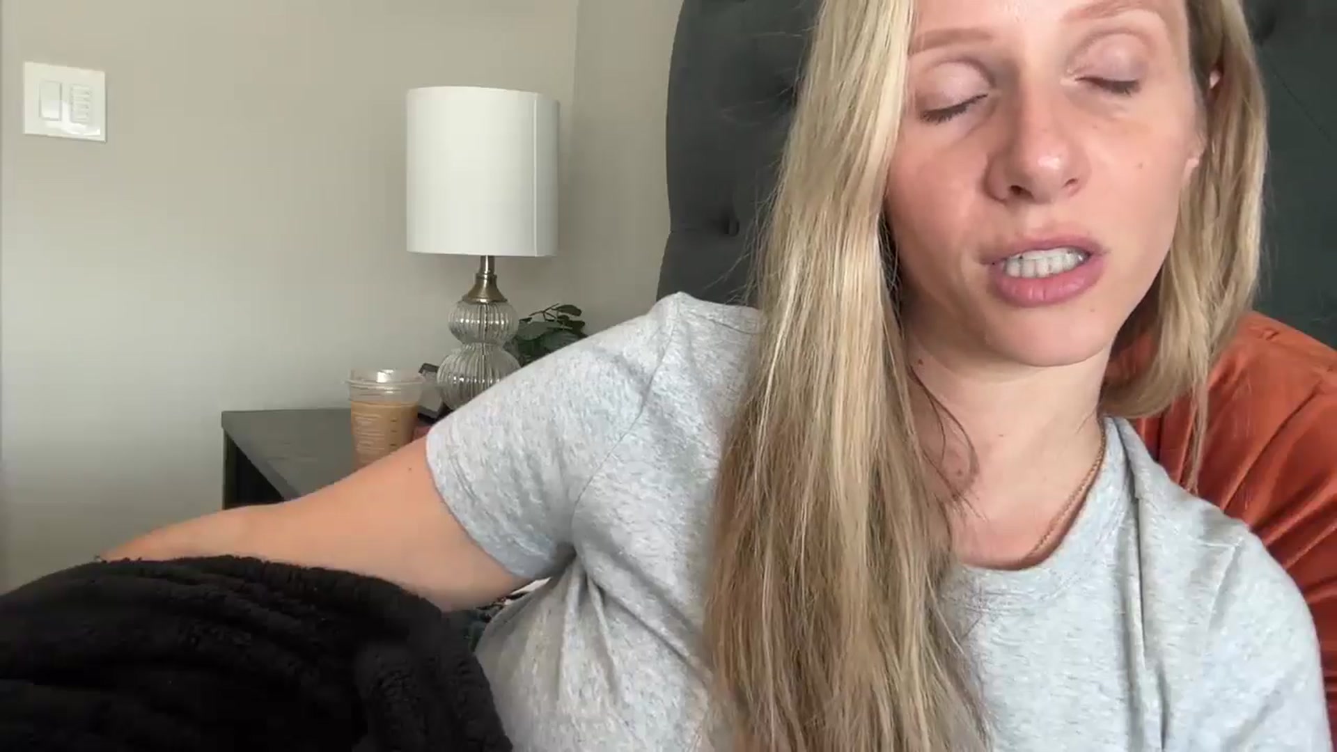 Gallery image thumbnail from Lucylux1's myfreecams stream on, 06/24/2024, 20:23 image 4 of 20