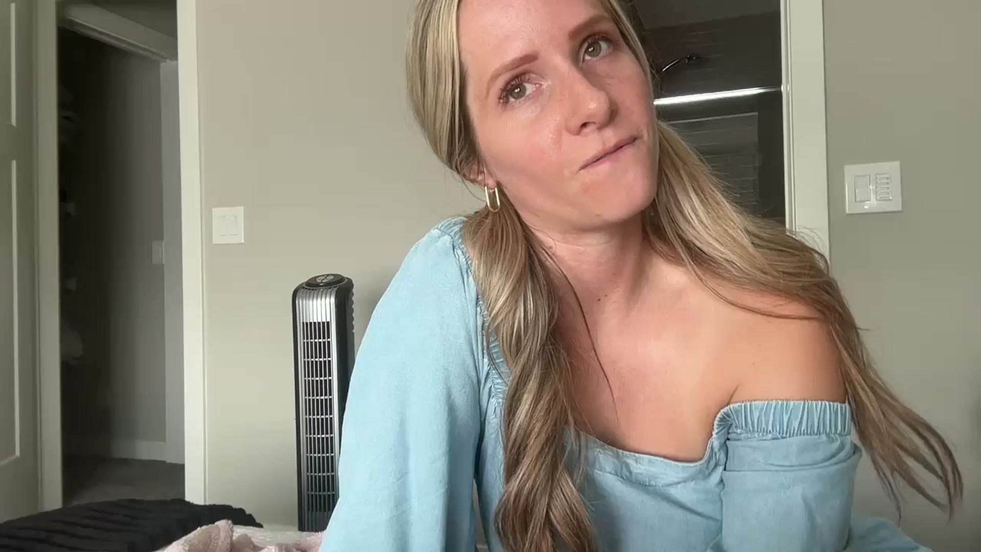 Gallery image thumbnail from Lucylux1's myfreecams stream on, 07/22/2024, 18:14 image 19 of 20