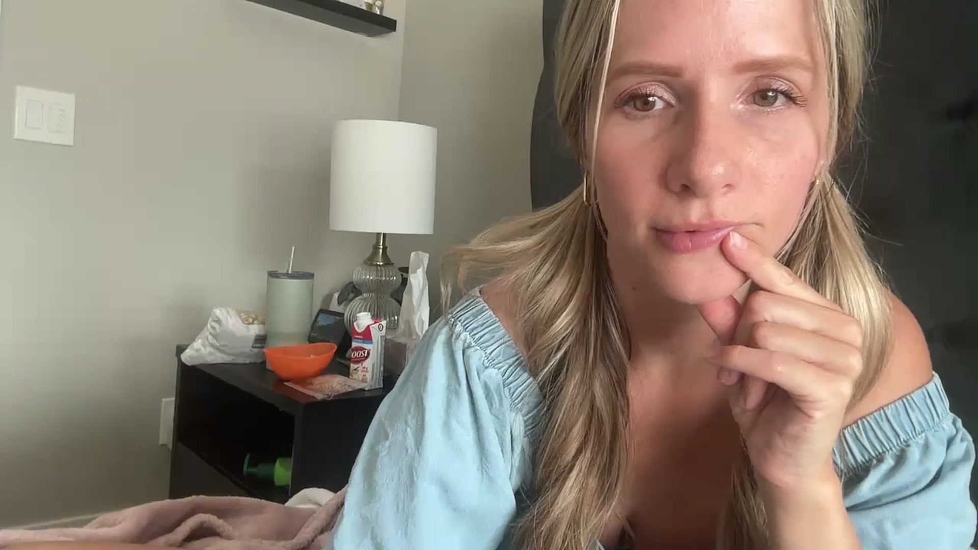 Gallery image thumbnail from Lucylux1's myfreecams stream on, 07/22/2024, 18:14 image 11 of 20