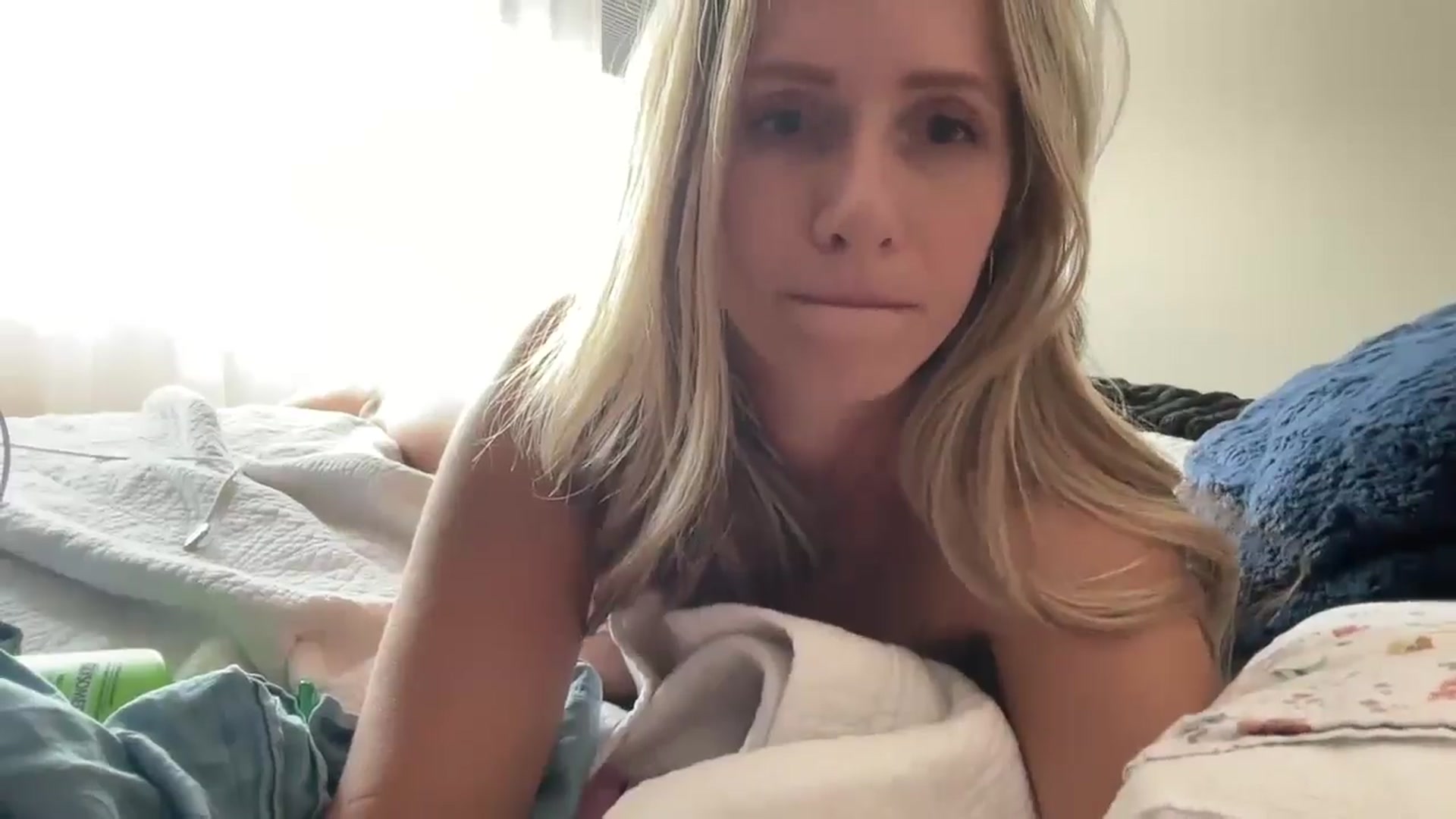 Gallery image thumbnail from Lucylux1's myfreecams stream on, 07/22/2024, 19:38 image 20 of 20