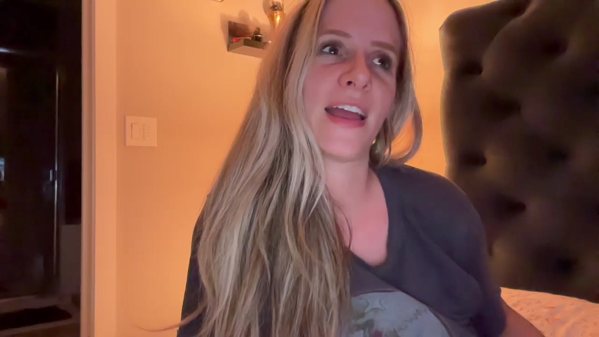 Gallery image thumbnail from Lucylux1's myfreecams stream on, 07/30/2024, 03:31 image 14 of 20