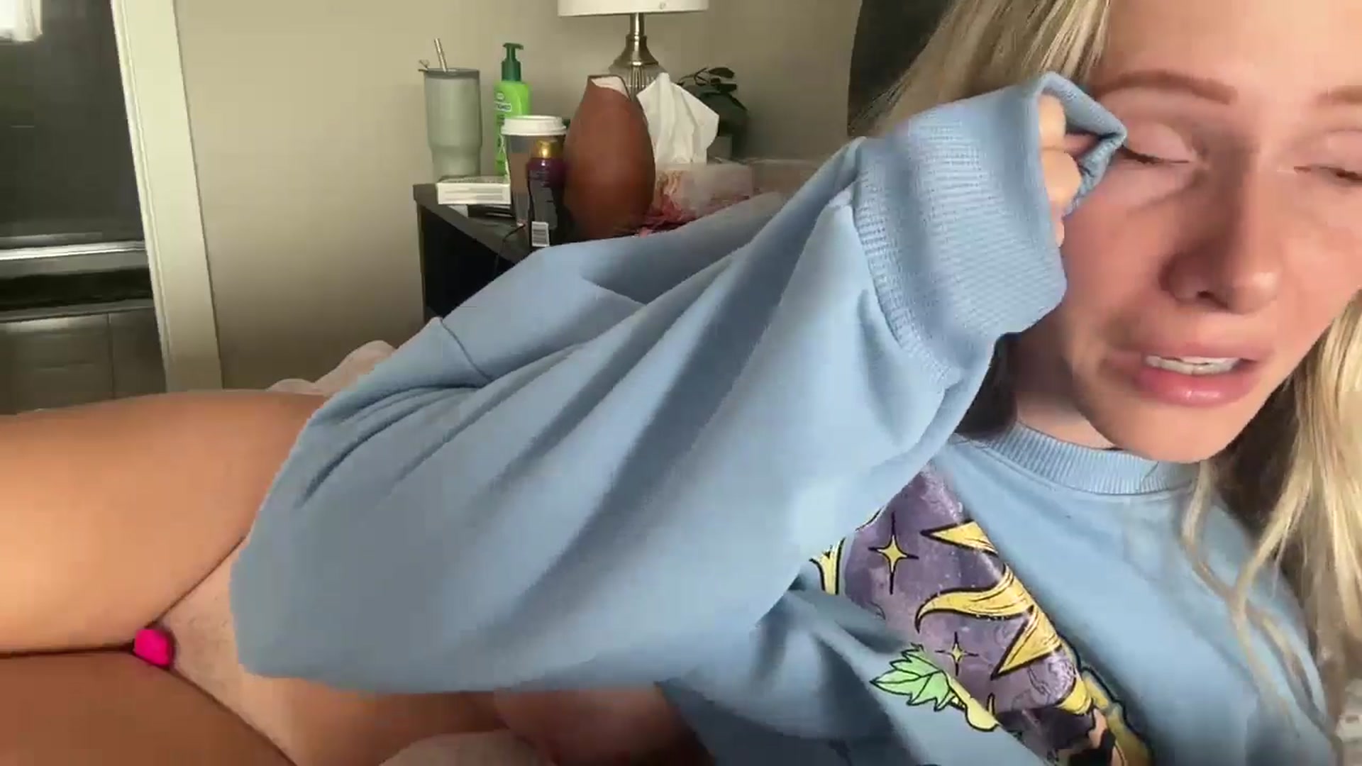 Gallery image thumbnail from Lucylux1's myfreecams stream on, 08/14/2024, 17:46 image 5 of 20